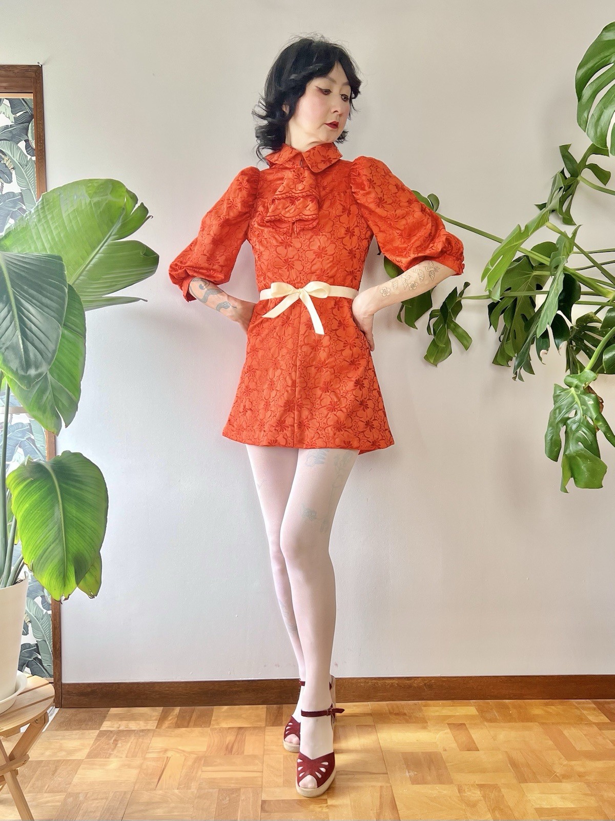 VTG 60s Mod Orange Embroidered Babydoll Mini Dress XS/S Puff Sleeve Jabot