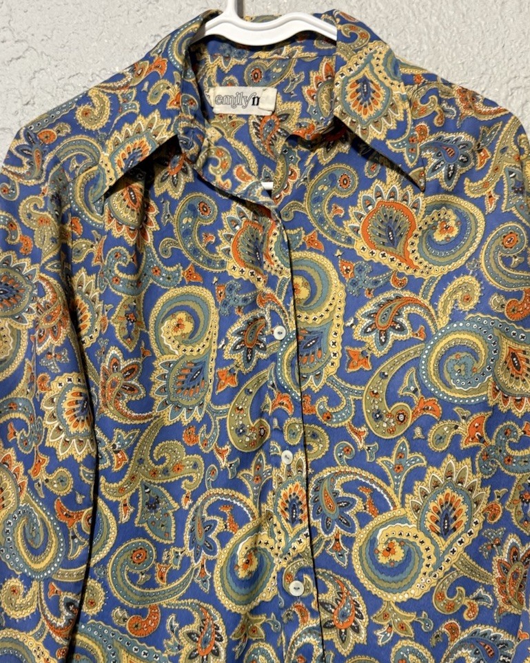 Vintage 70s Button Up Top Long Sleeve Blue Paisley Floral Women 6 Blouse EMILY M