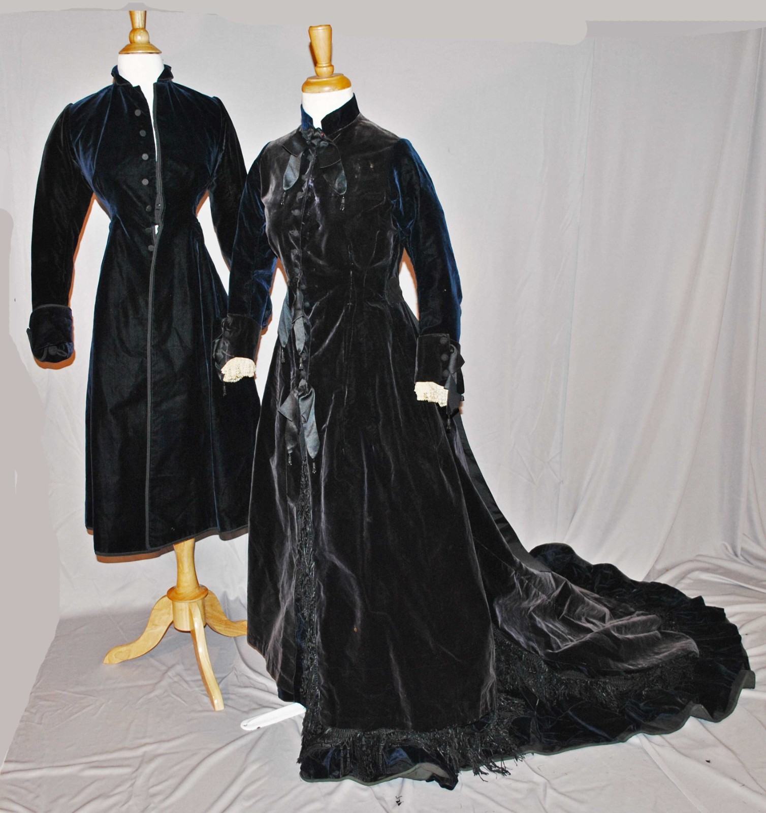 ANTIQUE 1870s BUSTLE DRESS WALKING SUIT OUTFIT, 3-PC TRAINED, MUSEUM DEACCESSION