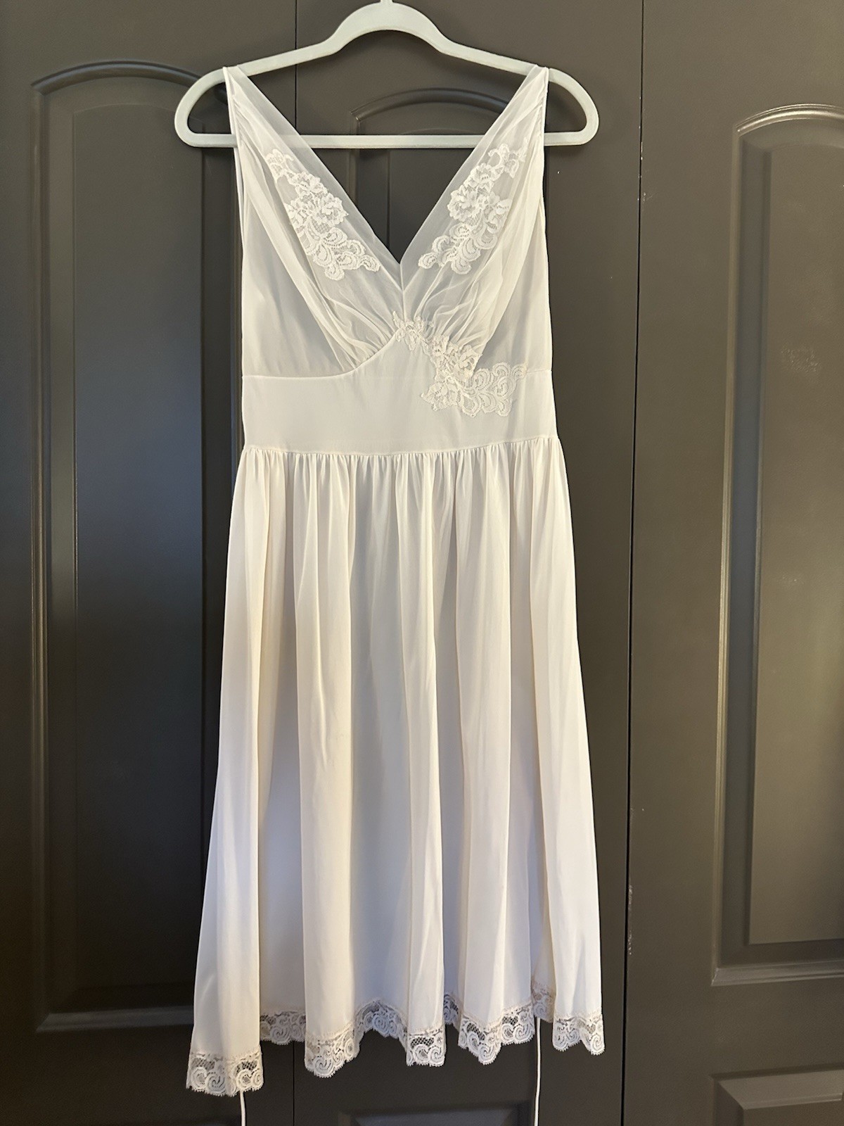 Van Raalte Vintage Women&rsquo;s White Lace Slip Dress Nightgown Regular Size with Tag