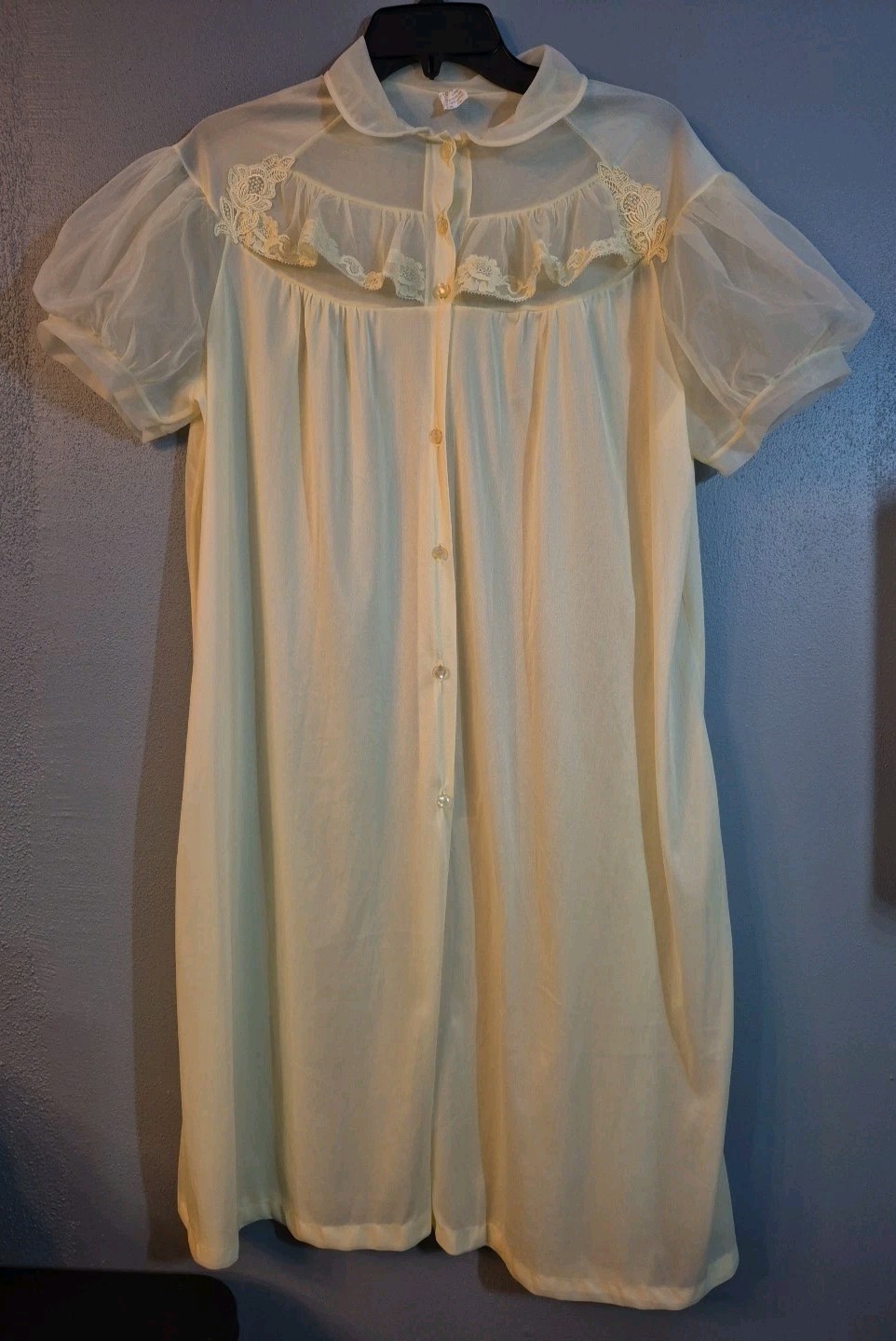 Vintage Texsheen Yellow Nylon Chiffon Robe Size 36-Balloon Sleeves