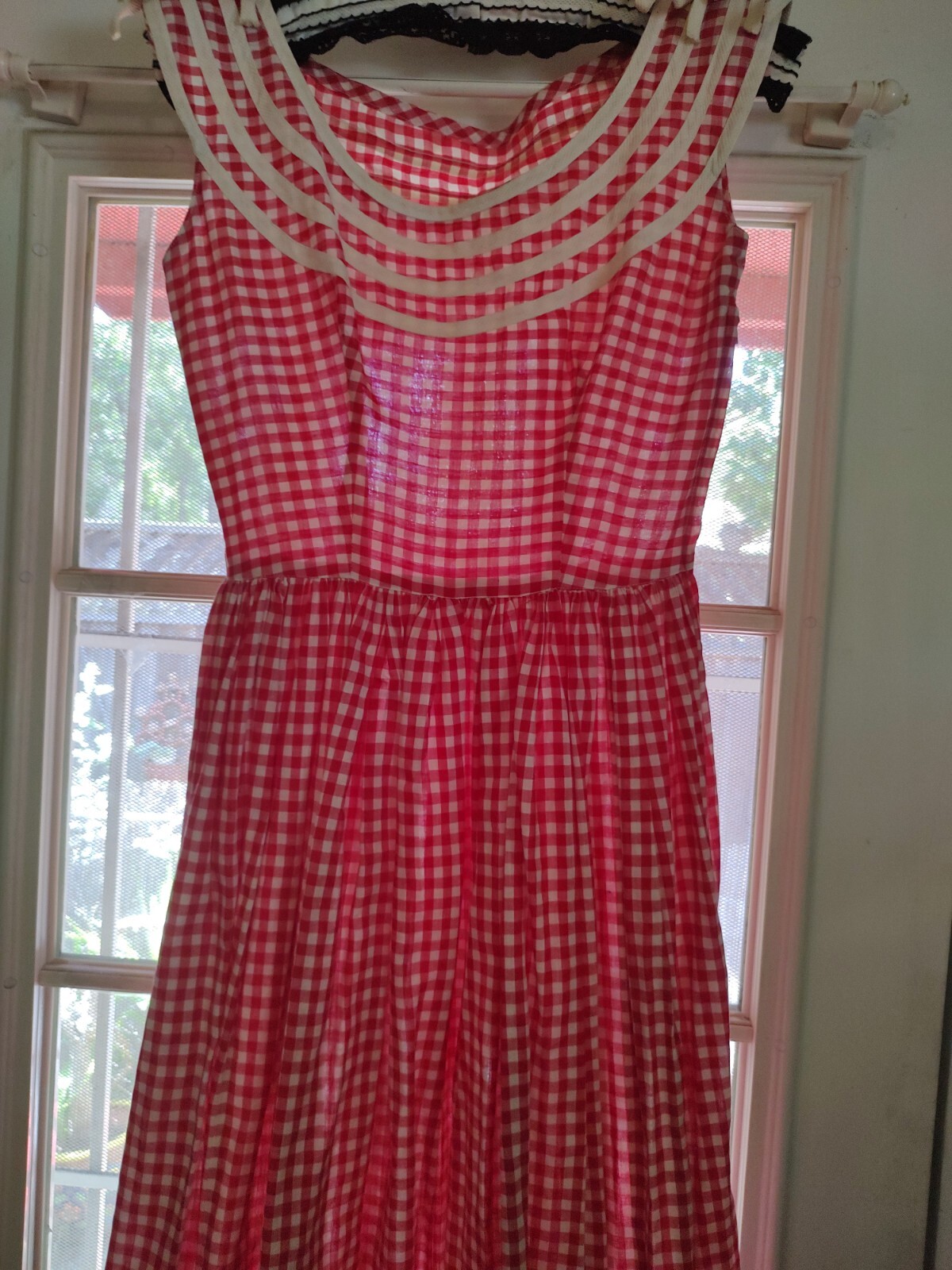 vintage 40s dress cotton, Long Gingham red/white bust 33&Prime; waist 26&Prime;