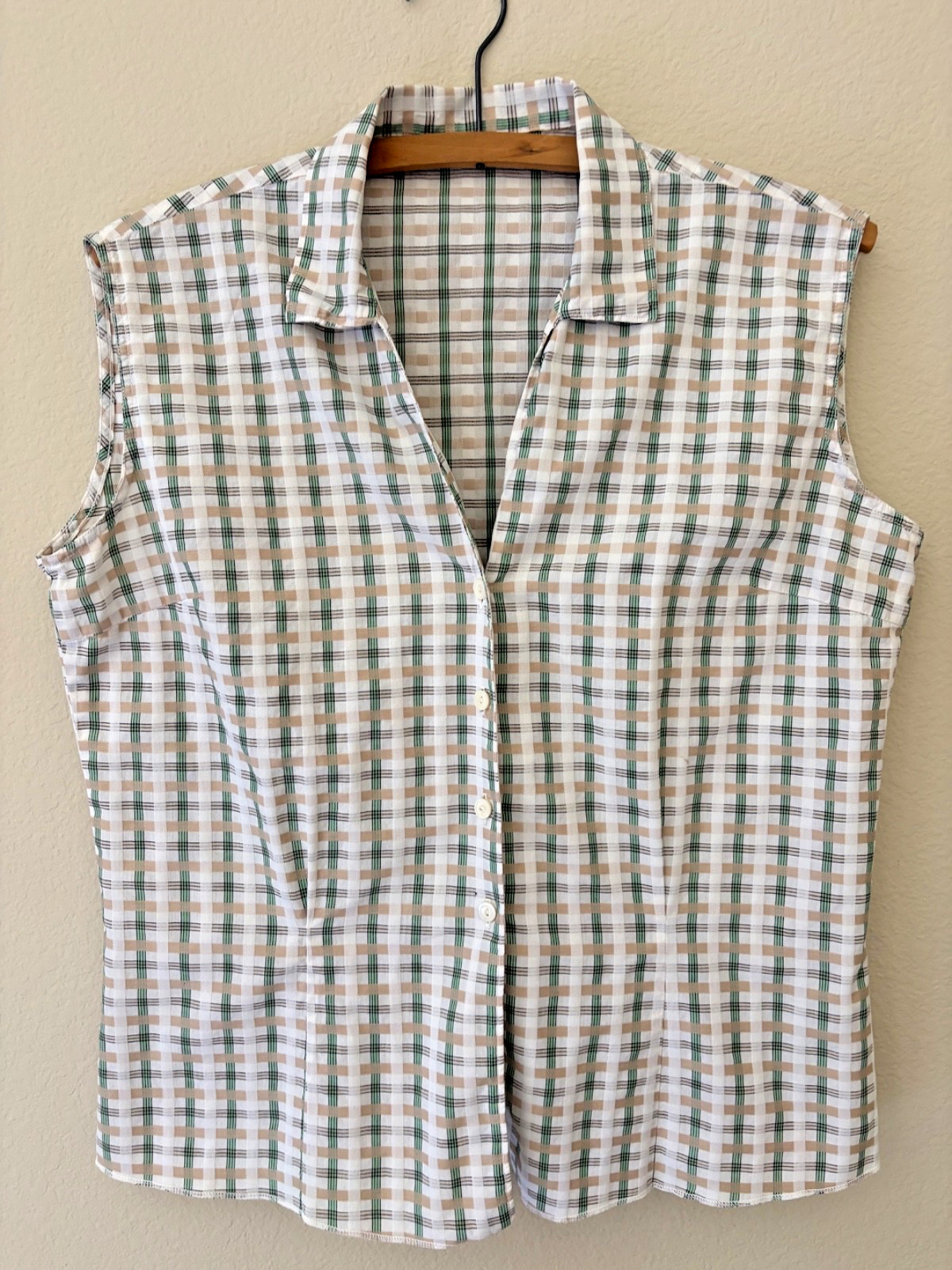 Vintage 60s Ship n Shore Thin Cotton Button down sleeveless M/L Top White &Green