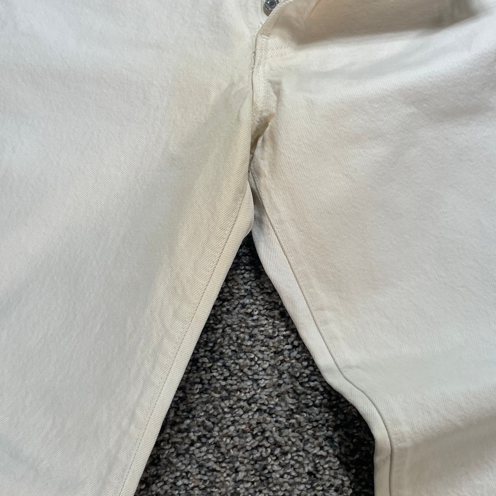 Vintage Levis 501 Women&rsquo;s 24×32 Jeans USA Made White High Waisted Tapered Leg