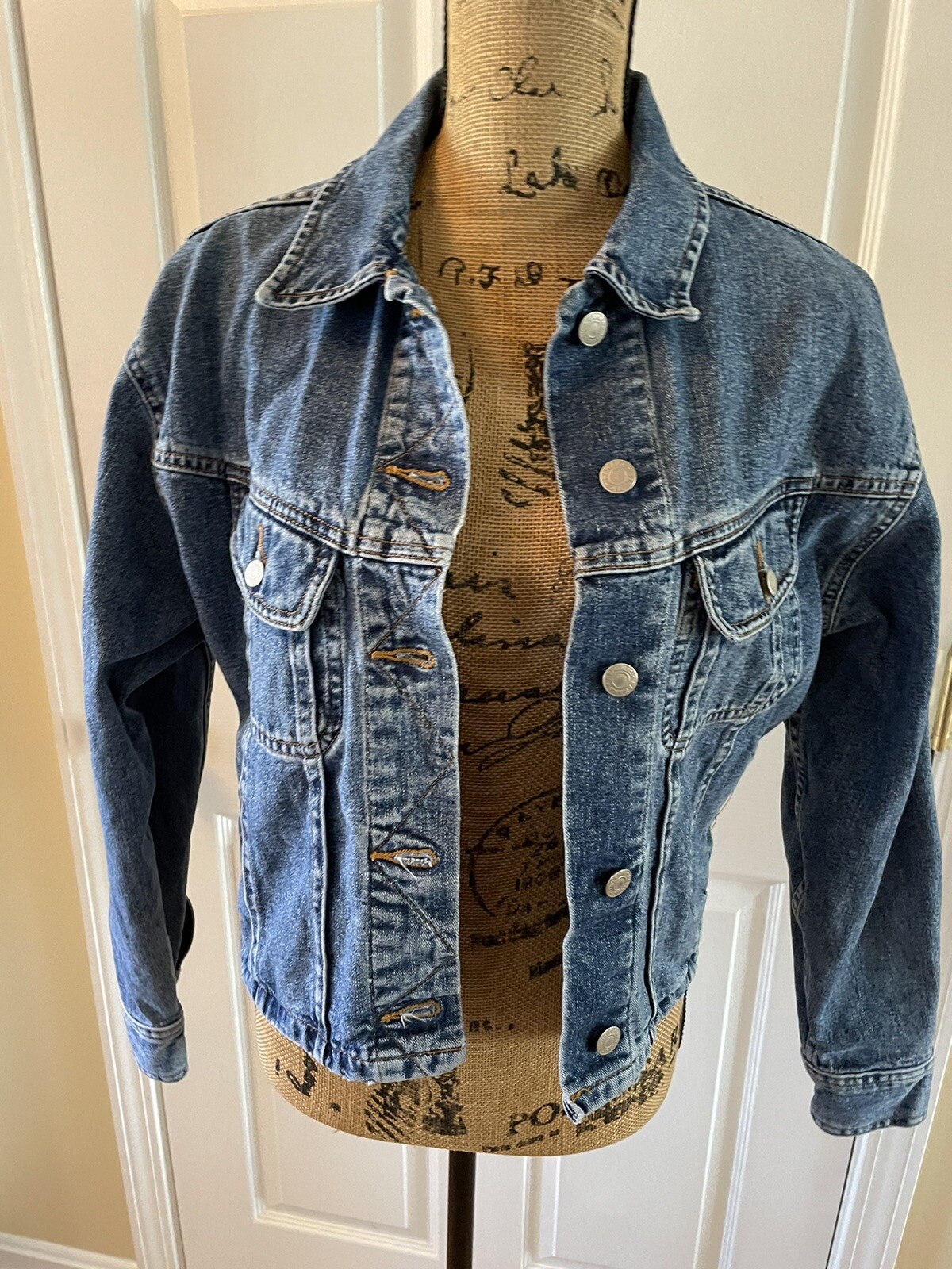 Banana Republic Vintage Denim Trucker Jacket Medium Womens Blue Oversized