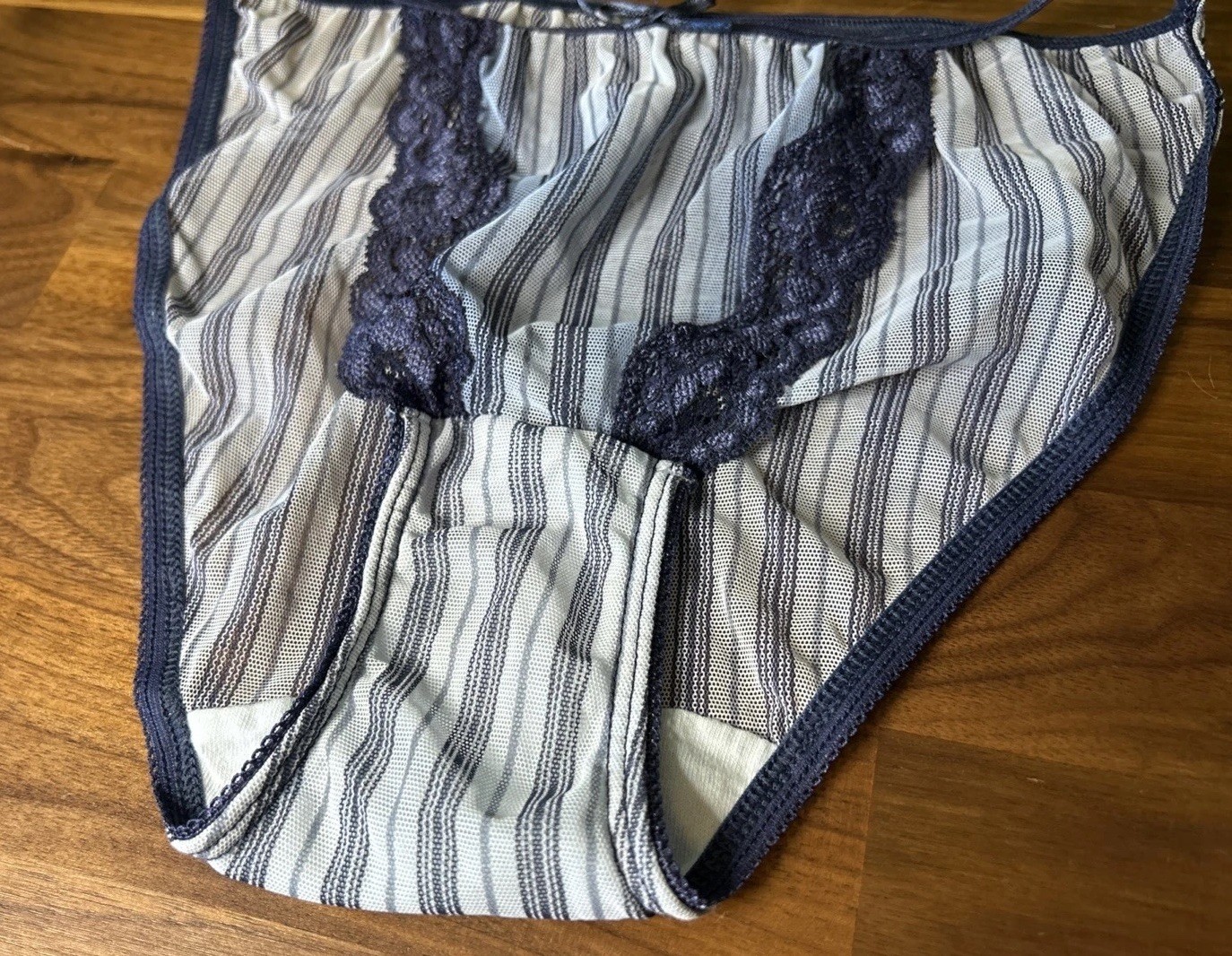 Vtg Morgan Taylor Panties String Bikini 6/M Second Skin Steer Mesh Bow Lace HOT