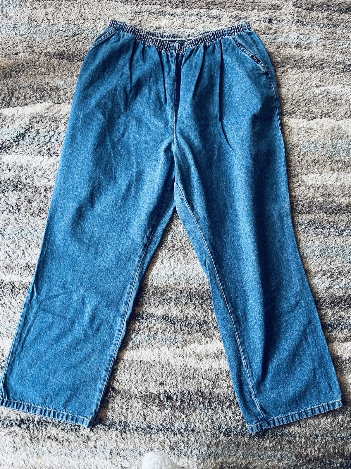 Vintage Chic Pull On Elastic Waist Ladies Pants Jeans Size 22W Petite Chic Logo