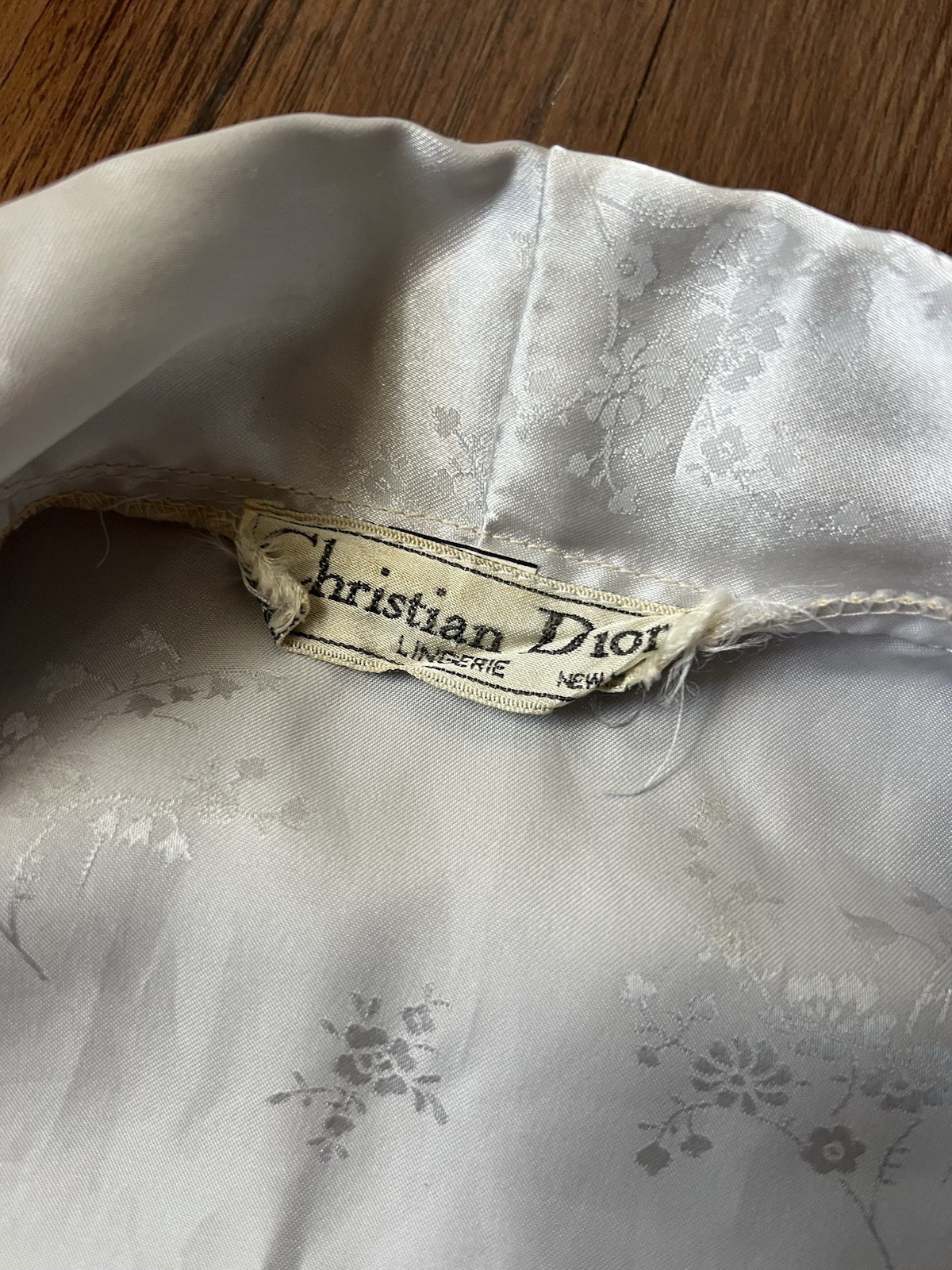 Vintage Christian Dior Robe Silver Floral Satin Lace 3/4 Sleeve Loungewear READ