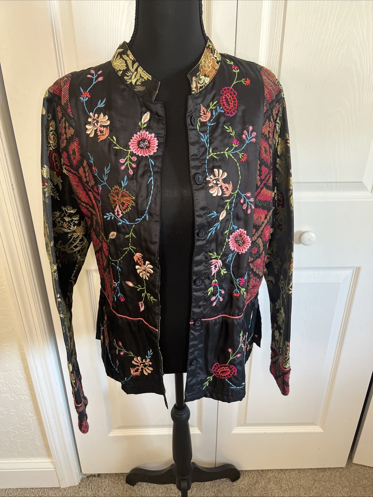 Vintage April Cornell Embroidered Tapestry Brocade Patchwork Jacket Size Small