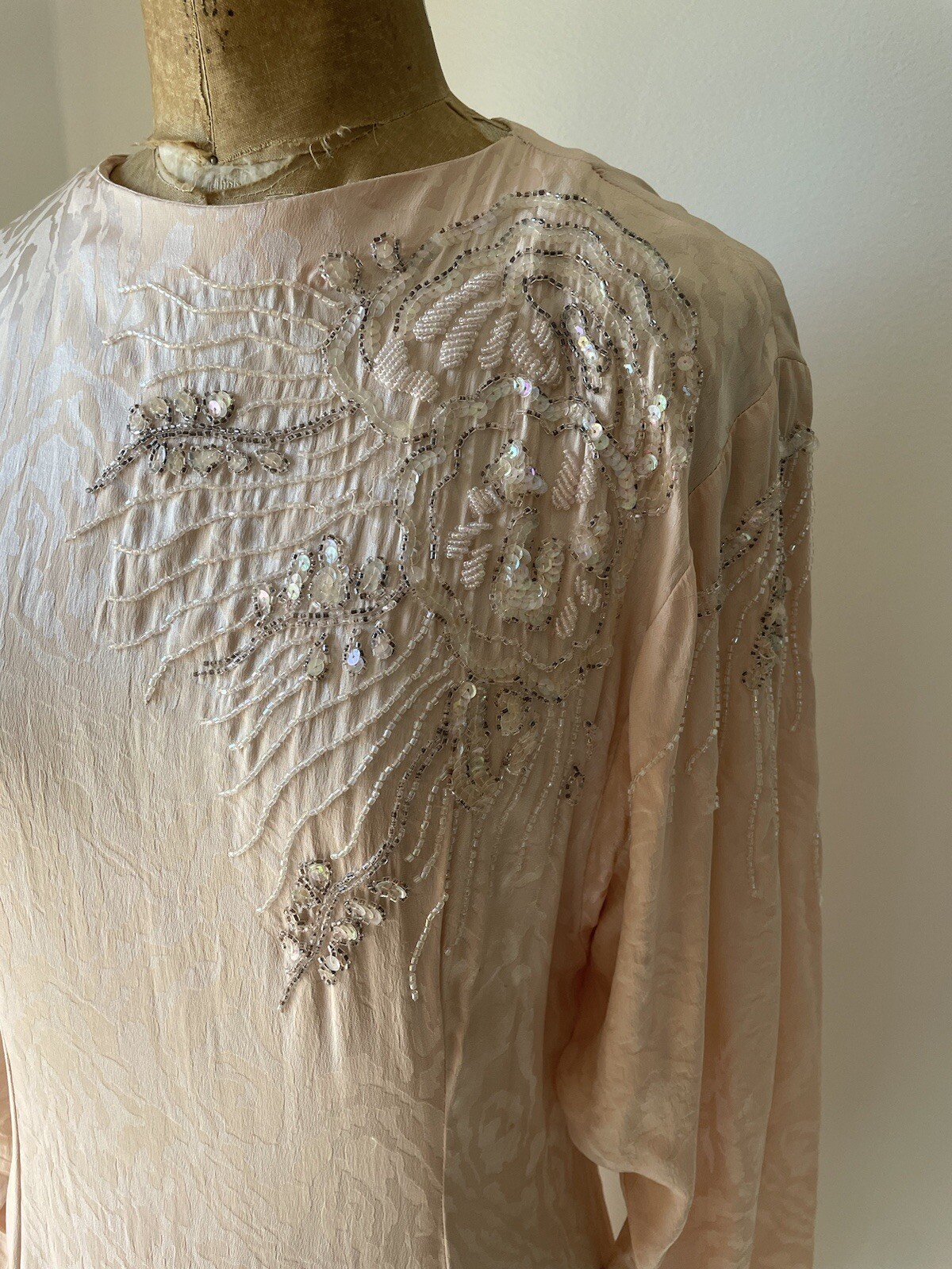 Vintage ‘80s Peach Jacquard Silk Cocktail Dress Sequin Party Dress M