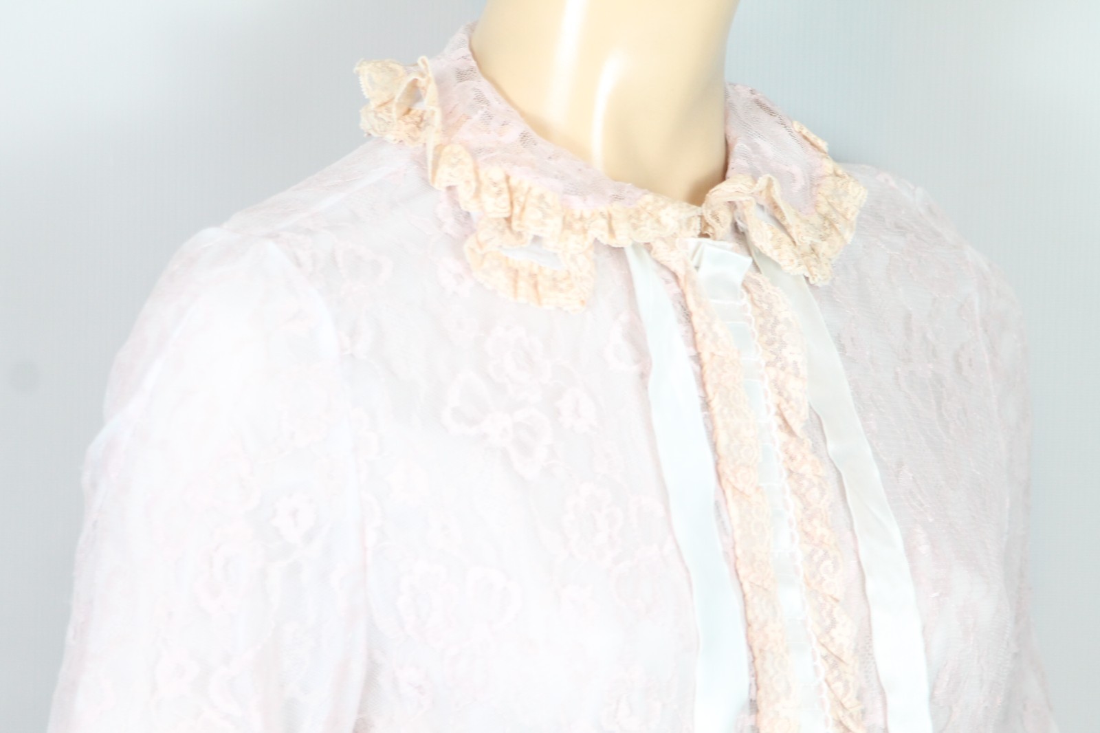 Vtg ODETTE BARSA Blue Pink Ruffles Layered Lace Bed Jacket Dress Robe S