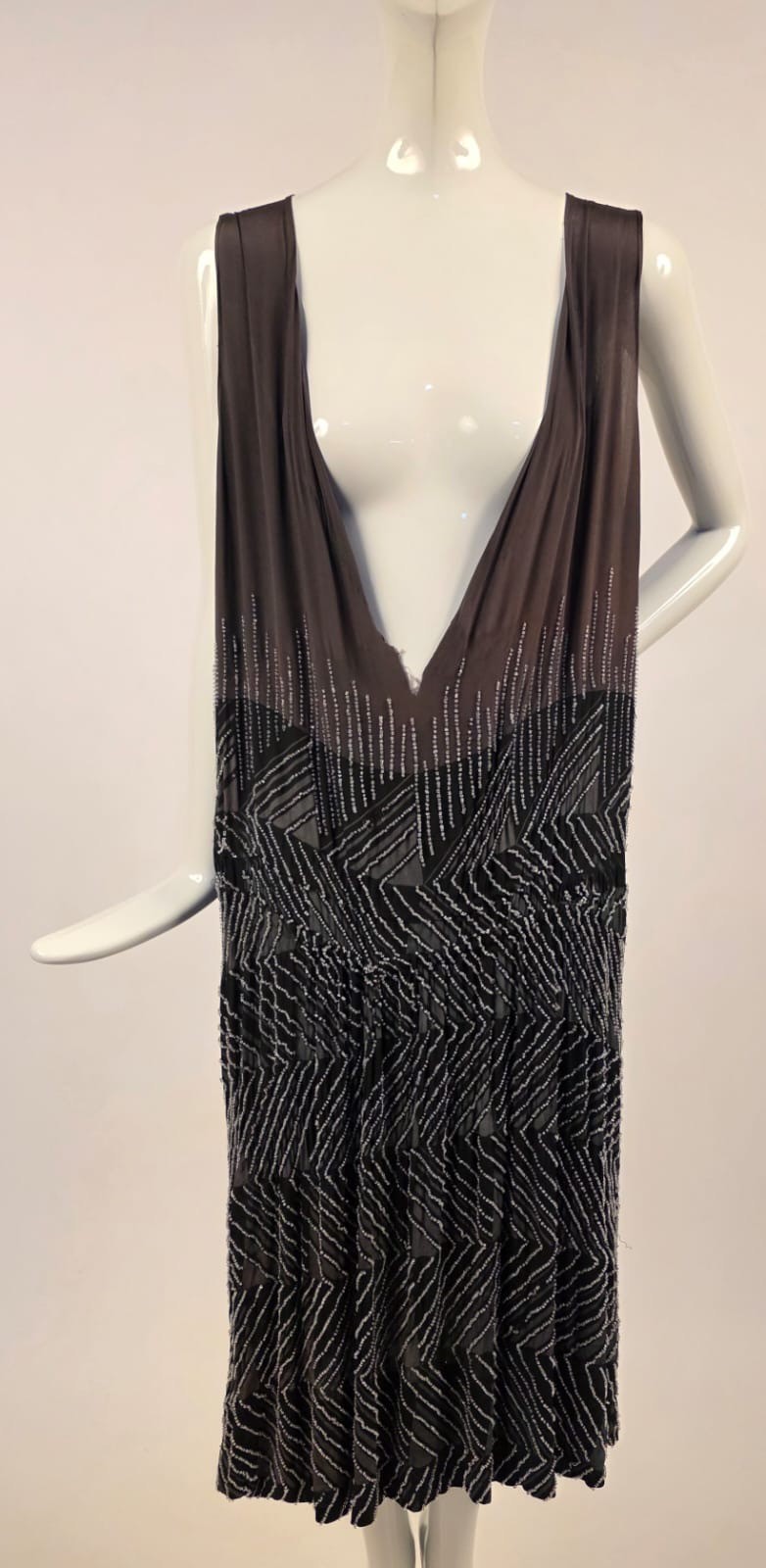 FLAPPER 1920’S BLACK + GREY 2 TONE HEAVILY BEADED DRESS