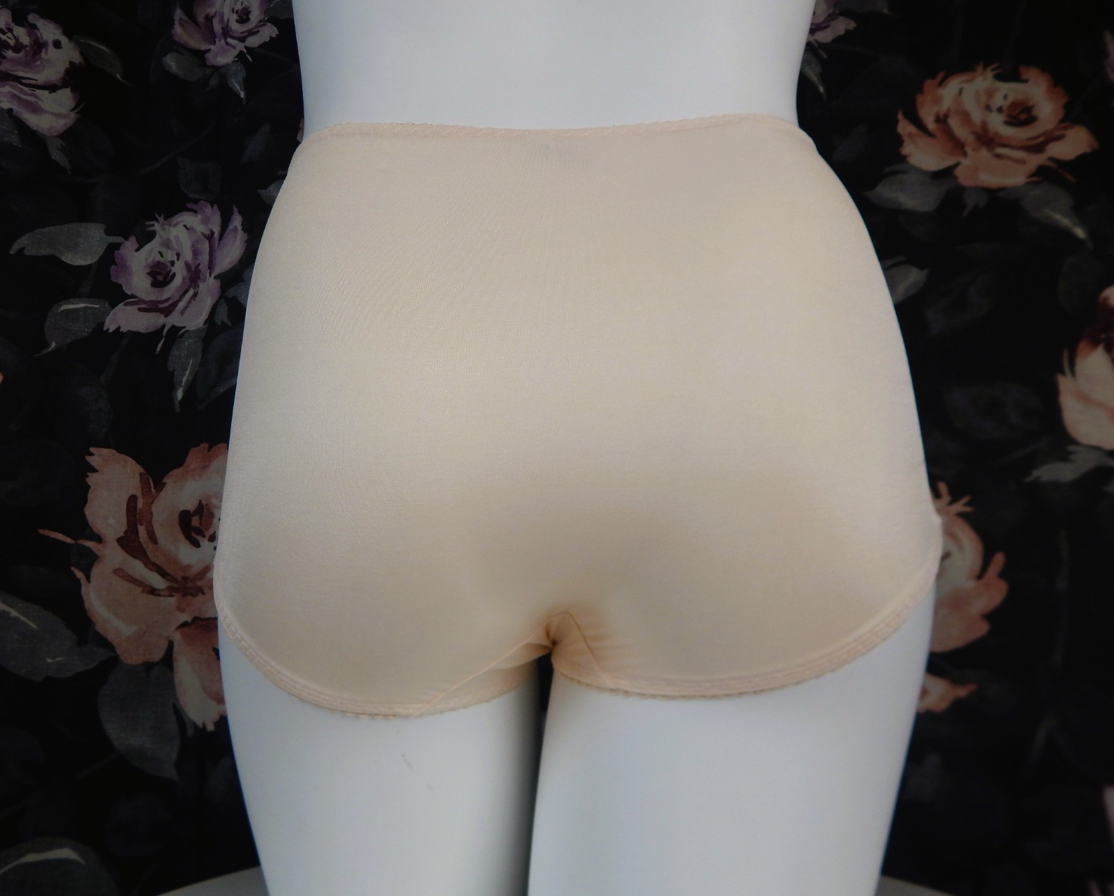 VTG Bali Panties Satin Brief Shaper Granny Panty, Size XXXL 35/36, Style 8500