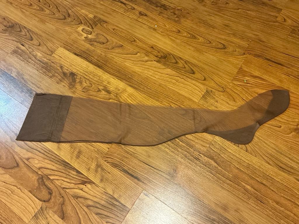 Vintage Penney&rsquo;s Gaymode full fashioned nylon size 9 1/2 (garters not incl)
