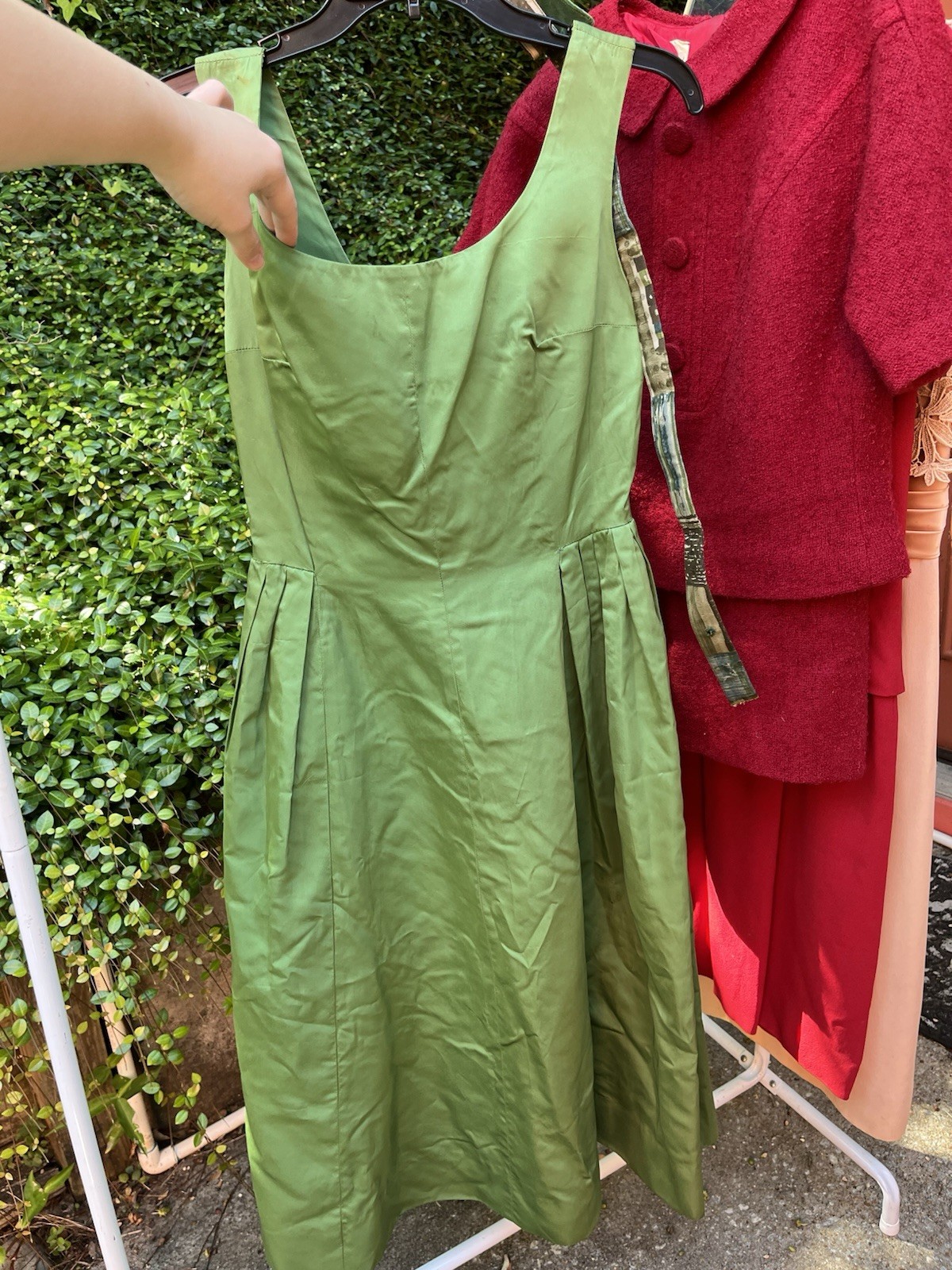 Lot of 4 1950s/1960s Slightly Wounded Dresses For Resale / Red Green Pink Lace