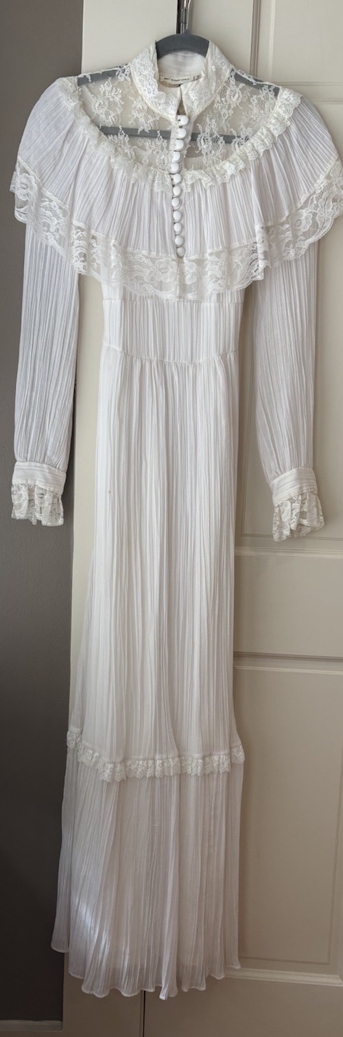 Vintage FABULOUS White Lace Mesh Net High Neck Bridal Dress Gown 1970’s