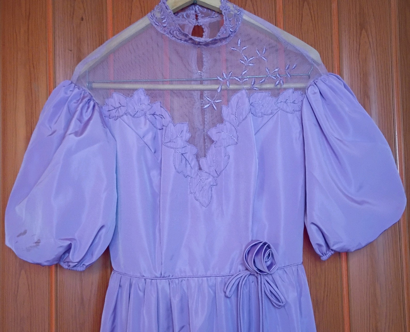 80&rsquo;s Prom Dress Formal Lavender Puffy Sleeves Floor Length Size M or S?