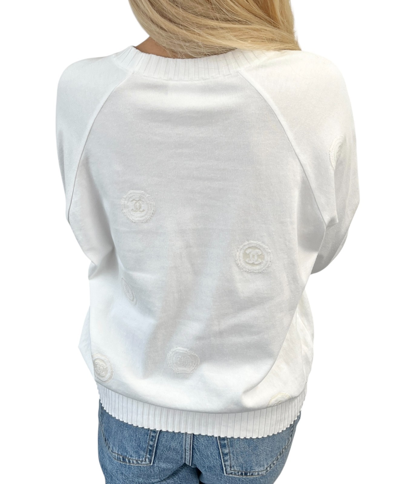 CHANEL Vintage 01P CC Logo Stamp Knit Sweater Top #46 White Pullover 902032