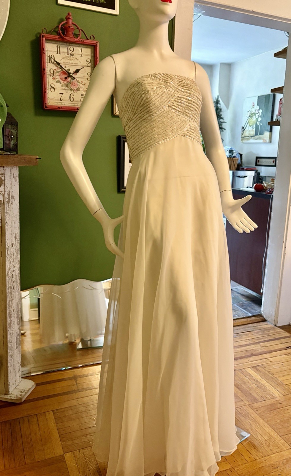 Vtg Mike Benet Formals- White Chiffon grecian Dress Gown Sequins 38 Strapless M