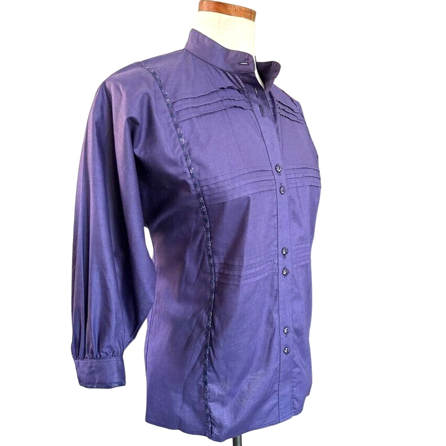 Geiger Tyrol Austria Cotton Pintuck Blouse Womens 40 Purple Button Down Vintage