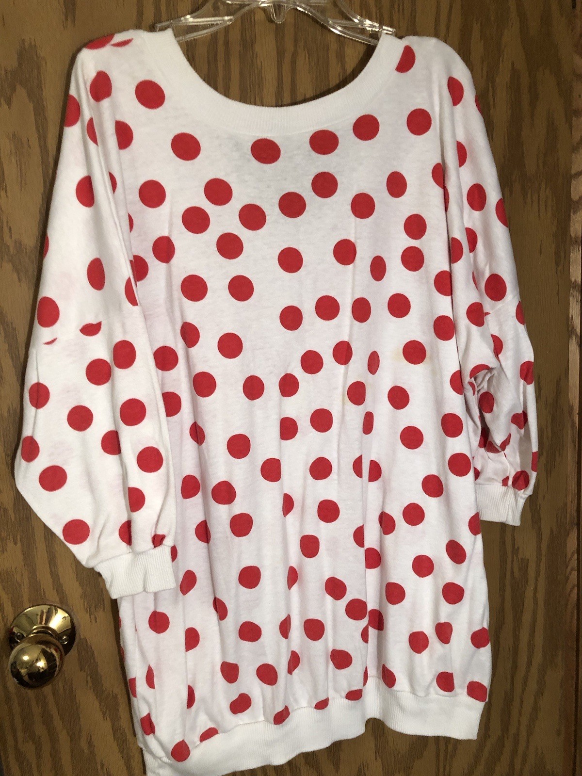 Women’s Size M Cotton Blend Red Polka Dot 28” Long 3/4 Sleeve V-neck 70s Top