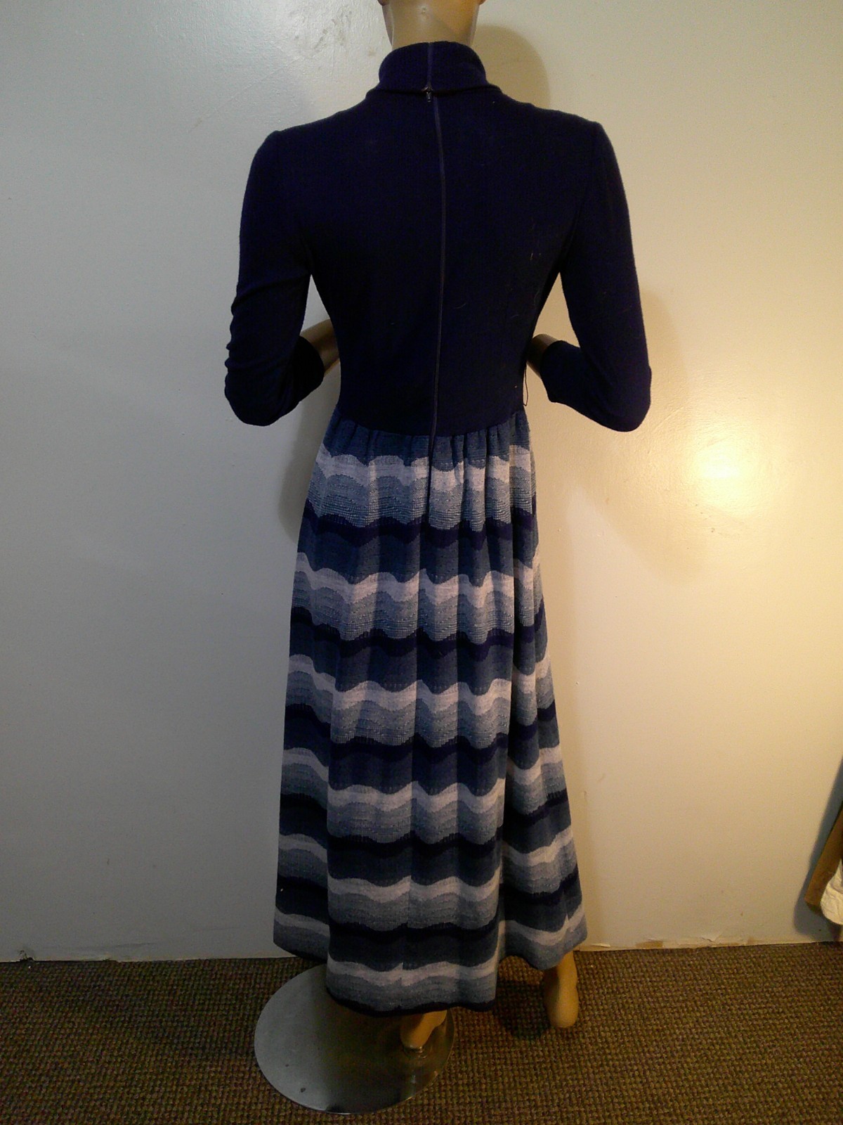 Vtg 60&rsquo;s / 70s MOD Turtleneck Blue Solid & Stripe Knit Flare Maxi Dress M