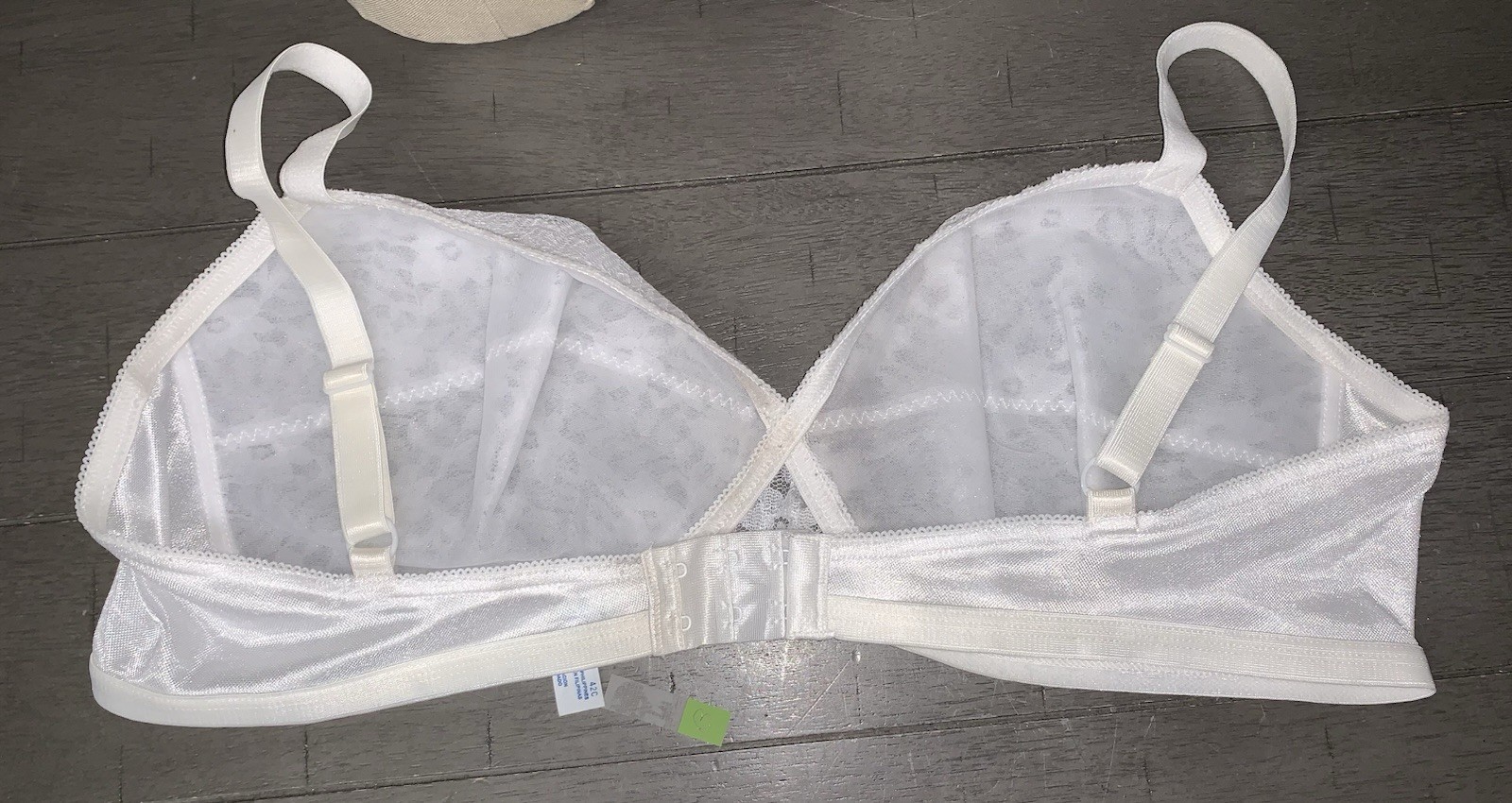 A8 NOS 1722 WALMART SIMPLY BASIC 42C CLASSIC WHITE MODEST PROMO BRA GRANNY LACE