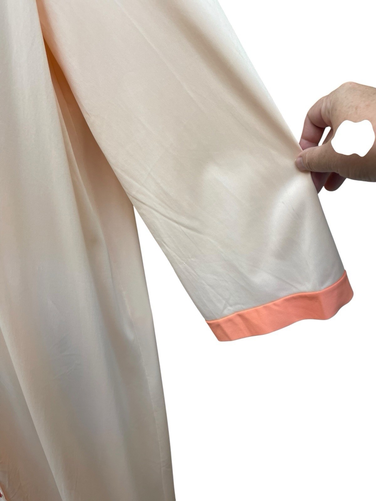 Vintage 70s 80s Lorraine Button Front Housecoat Robe Nightgown Large Peach Nylon