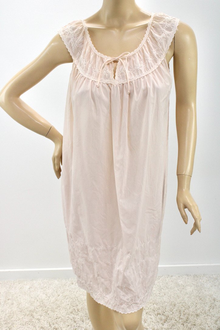 Vtg Komar Short Nightie Nightgown L Light Peach Eyelet embroidery Cotton Blend