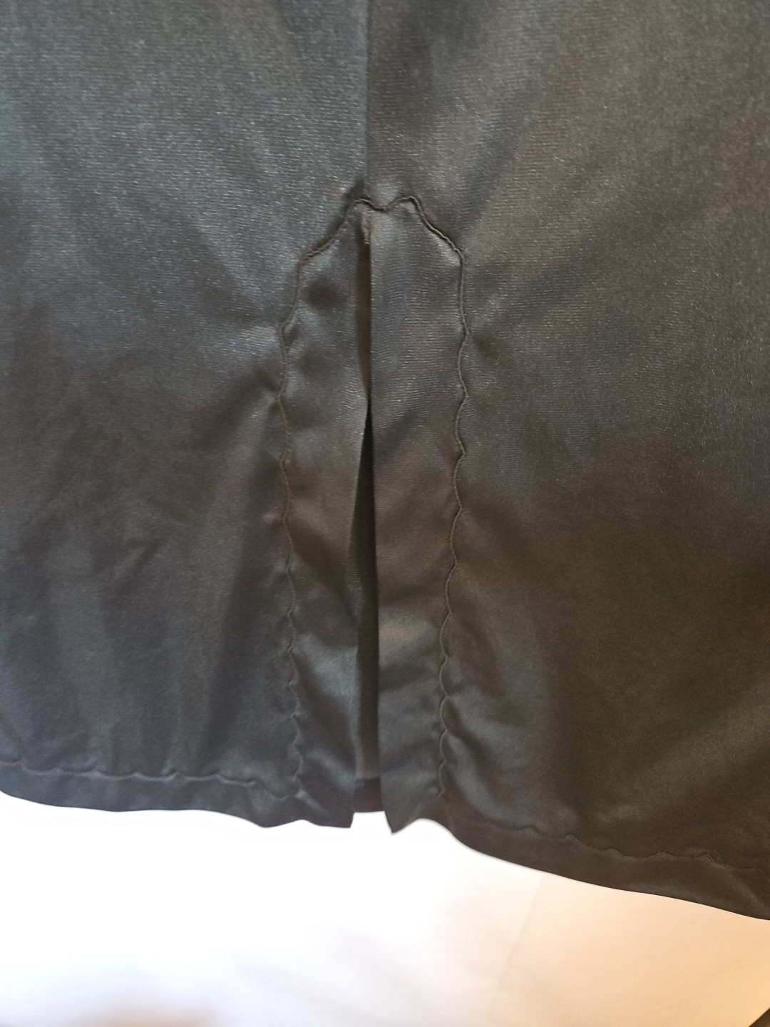 Vintage Maxi Half Slip Size Medium 36.5&Prime; long black nylon slit classic