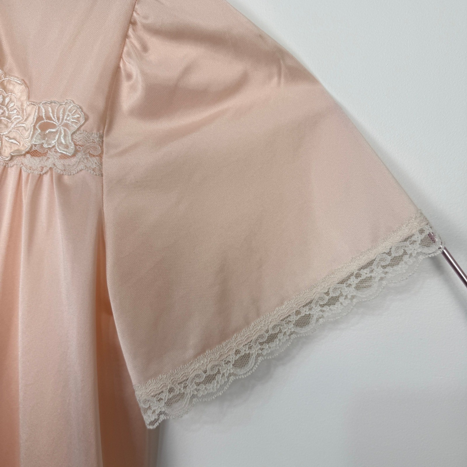Vintage 70s 80s Lorraine Button Front Housecoat Robe Nightgown Large Peach Nylon