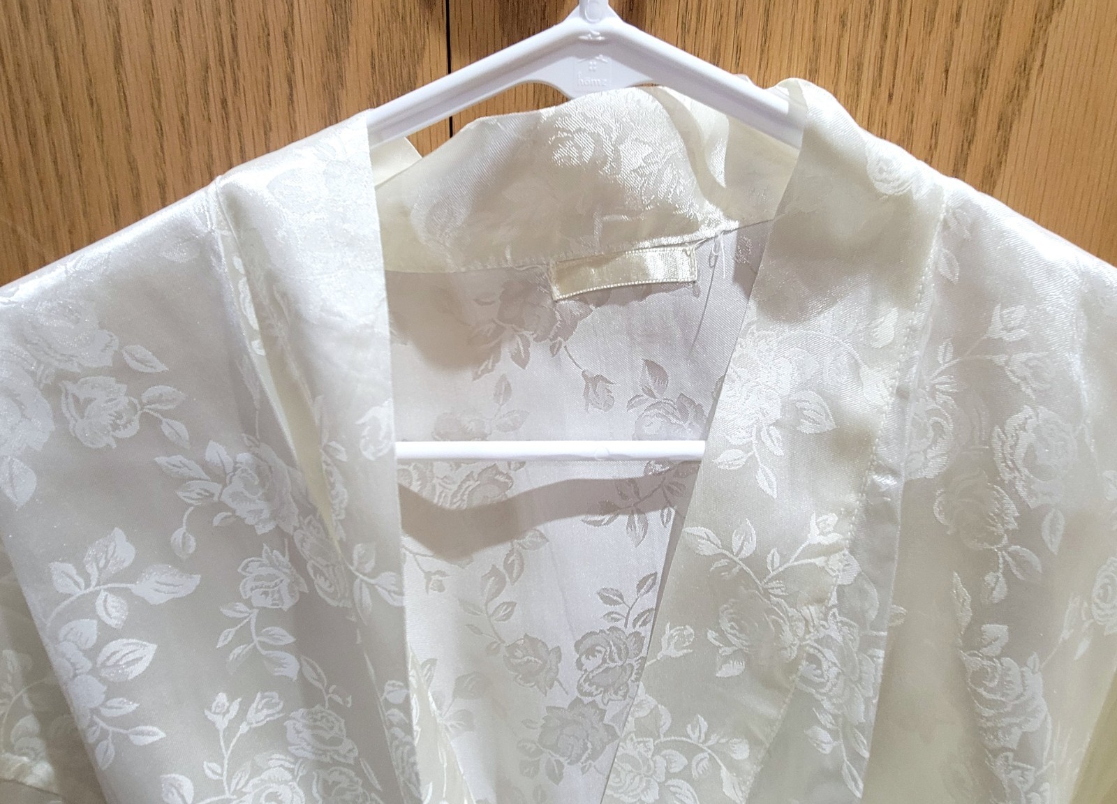 Vintage White Satin Robe with Cabbage Rose Flowers Pattern