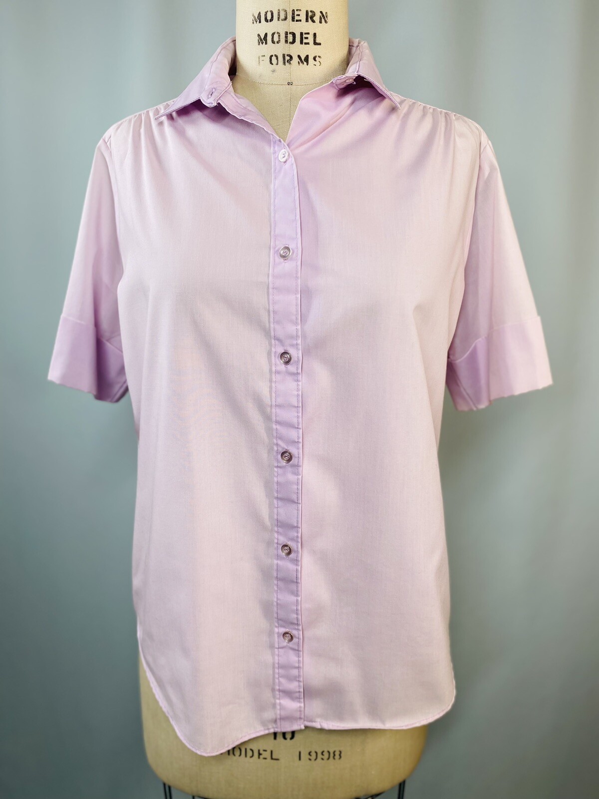 Vintage Blouse SIZE MEDIUM lavender purple short sleeve 70s 80s LAND N&rsquo; SEA