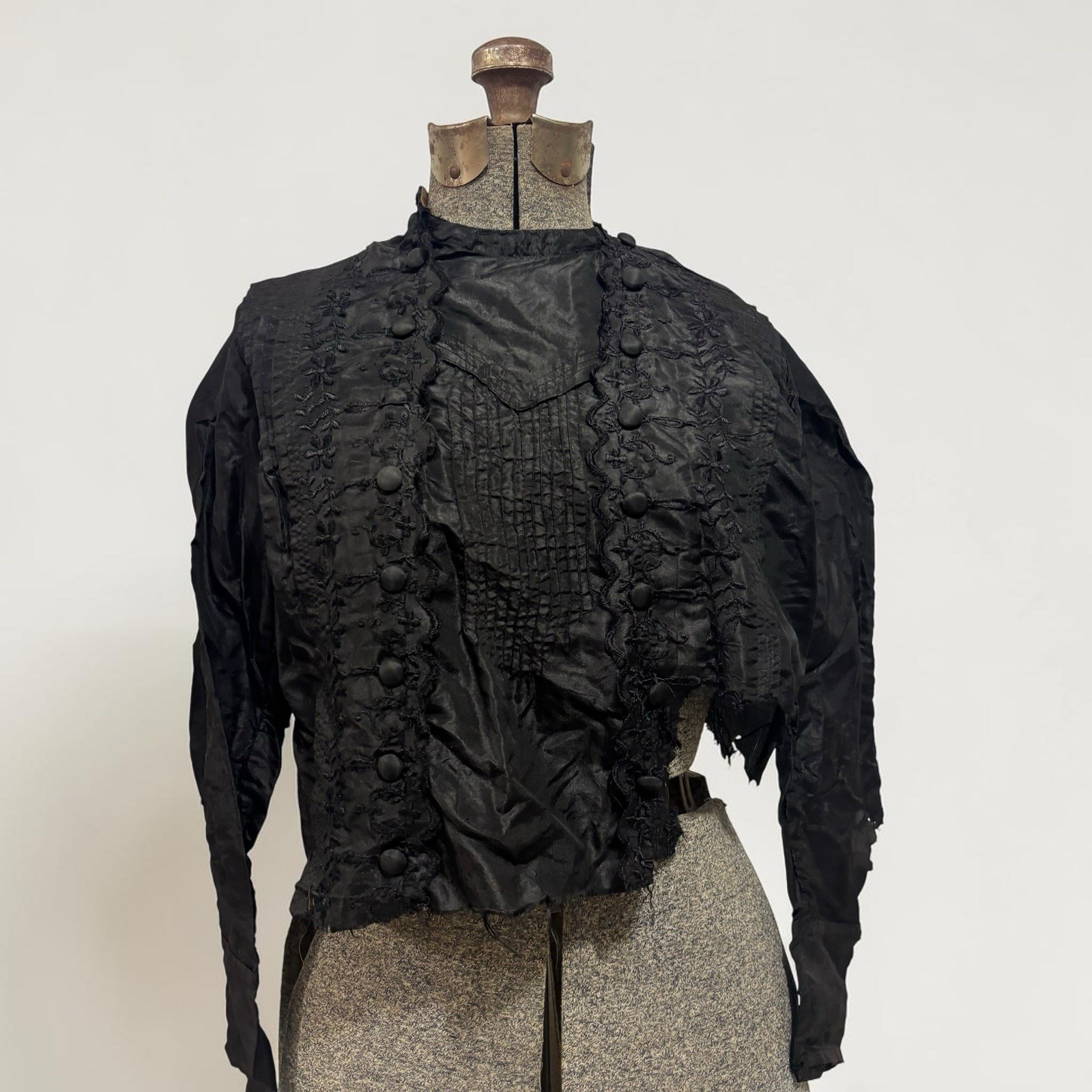 Antique 19thC Victorian Mourning Blouse Bodice Velvet Capelet Funeral Clothing