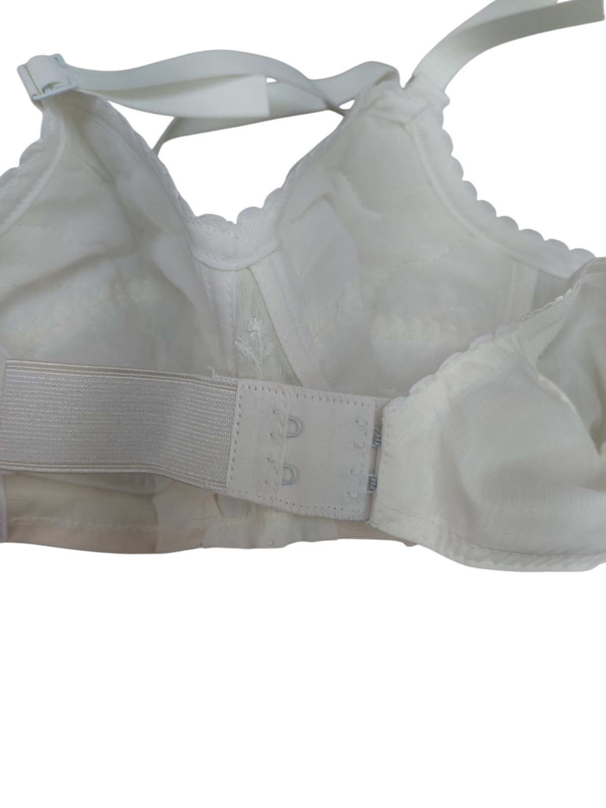 Vintage Exquisite Form White Bra Size 32A