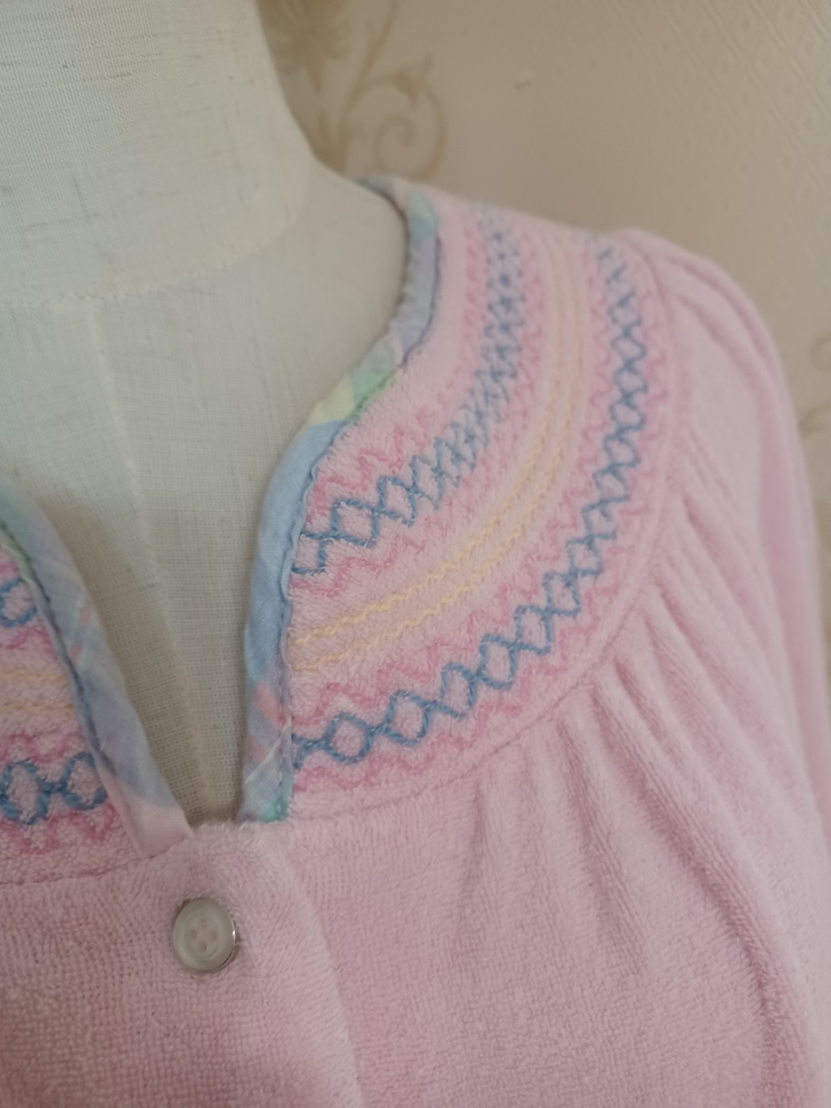 Vintage 1970s/1980s Leisure Life Pink Pastel Terrycloth Cottagecore House Dress