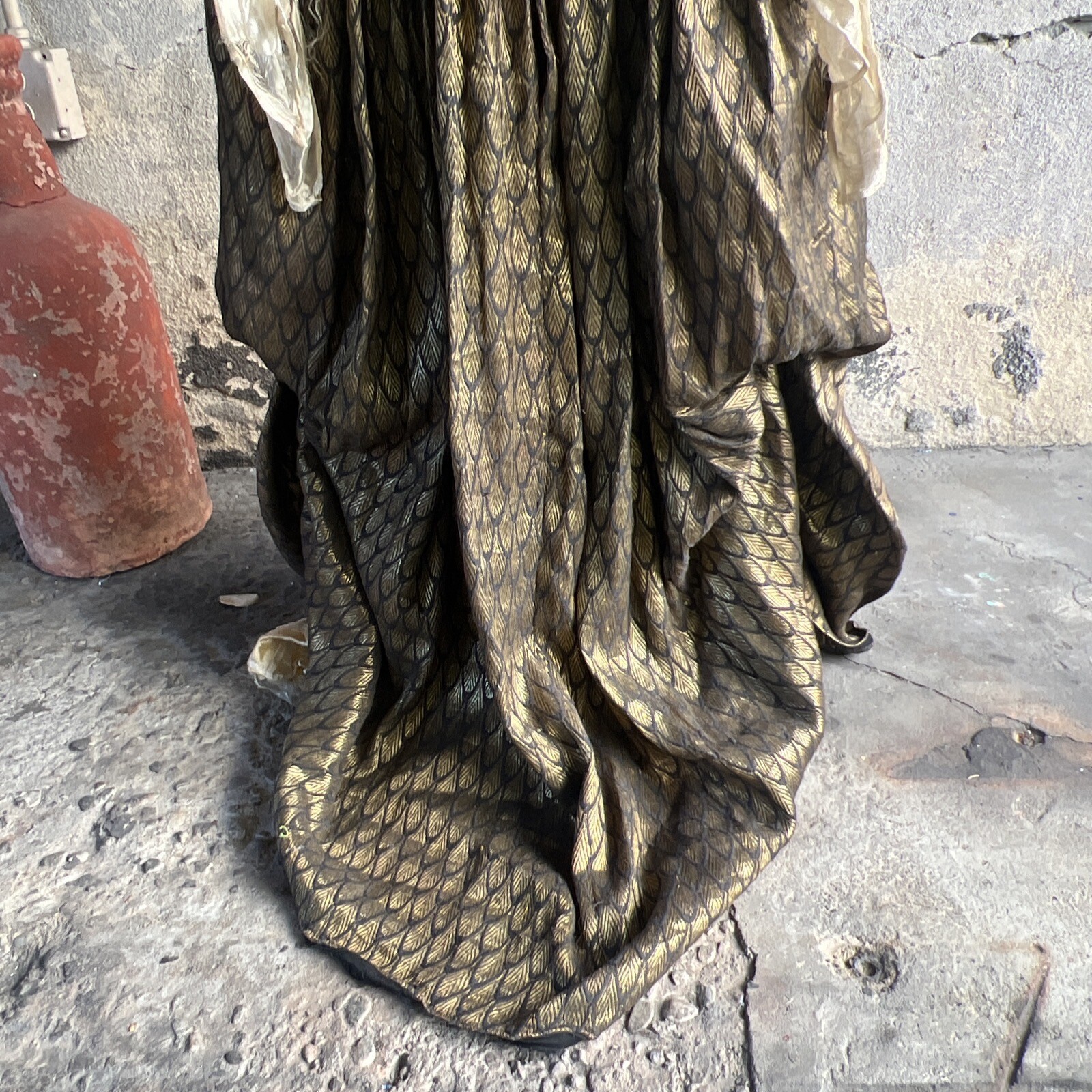 Antique Edwardian Gold Lamé Fish Scale Dress Gown Puff Sleeve Costume Vintage