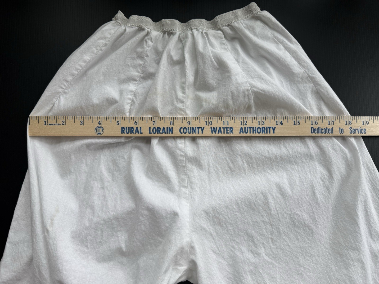 VINTAGE HANDMADE BLOOMERS RUFFLED HEM ELASTIC WAIST LONG PANTALOONS OFF WHITE