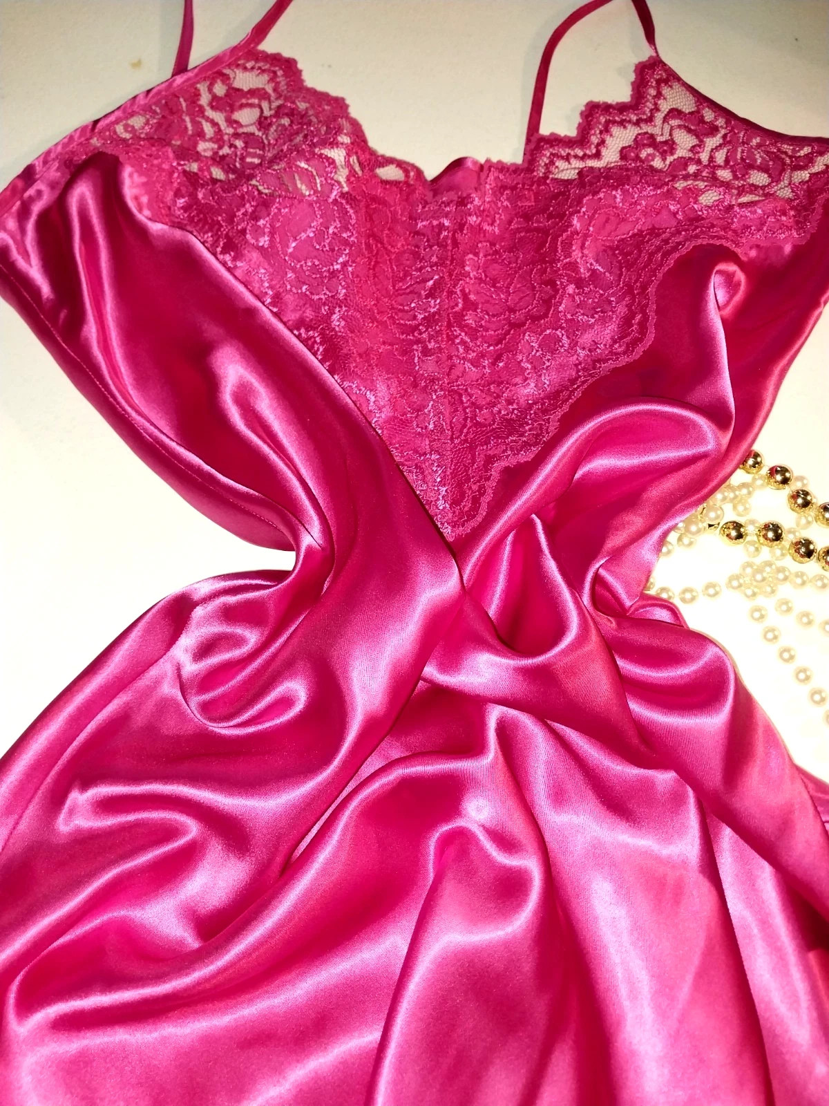 VTG SATIN LIQUID SHINY LUX BABYDOLL IMPORT HOT PINK NIGHTGOWN GOWN 42/44 NIGHTIE