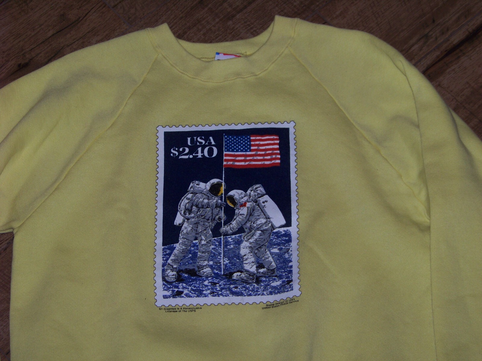 Vtg. U.S. Postal Service 1989 Sweatshirt – L – Priority Stamp « Man On The Moon »