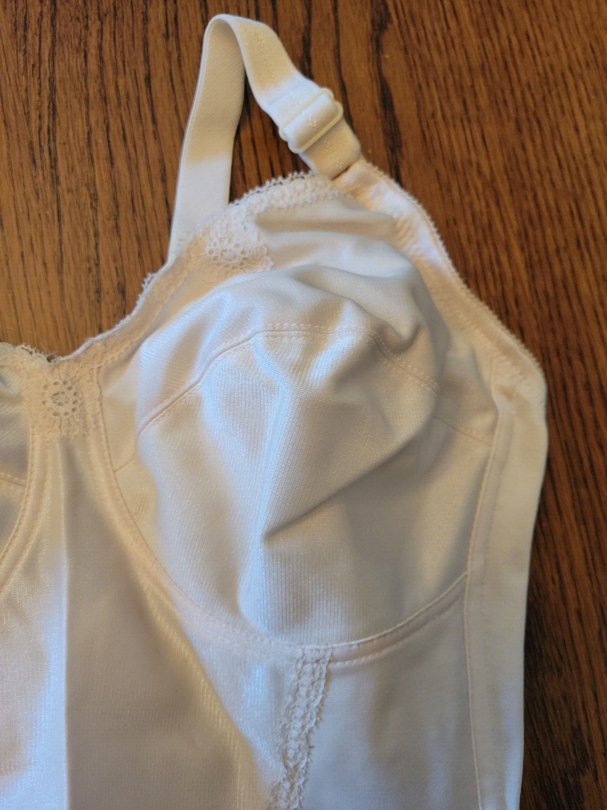 70s Playtex #731 Support Can Be Beautiful Wire Free Full Coverage Bra 38B Beige