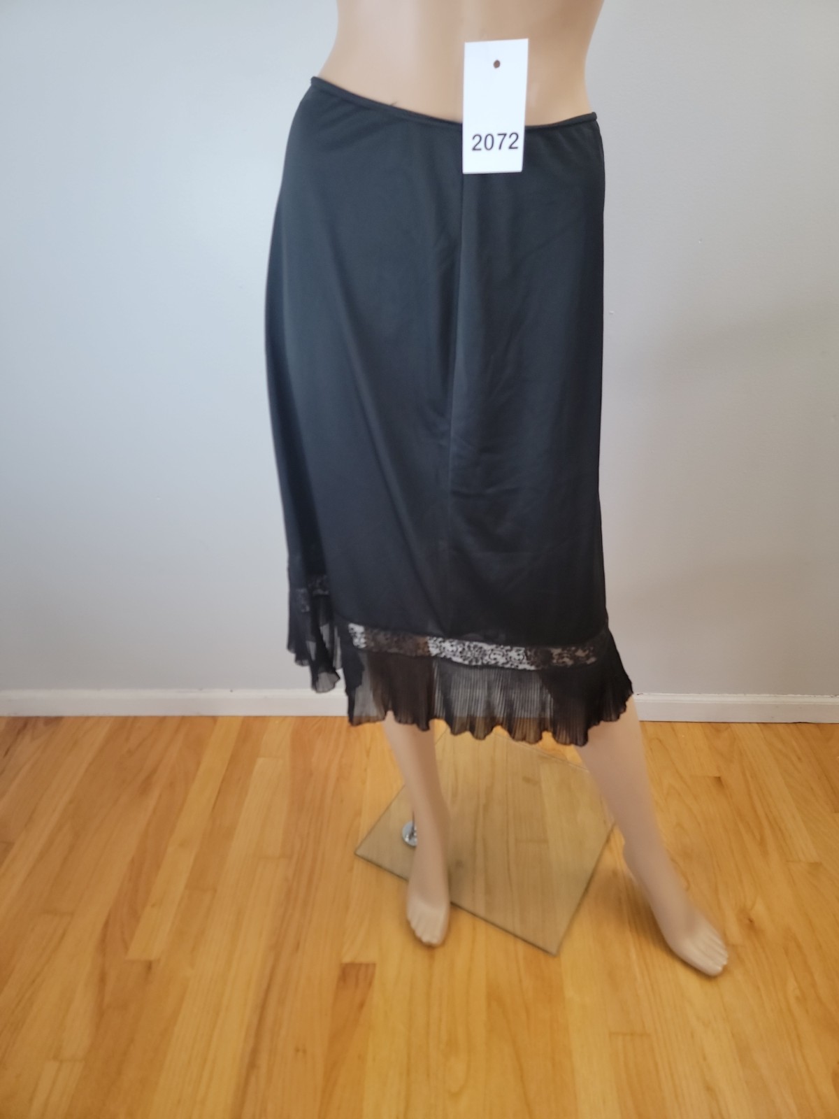 Vintage Charmode Tricot Nylon Pillowtab Black Half Slip Pleat/lace Det. Size MD