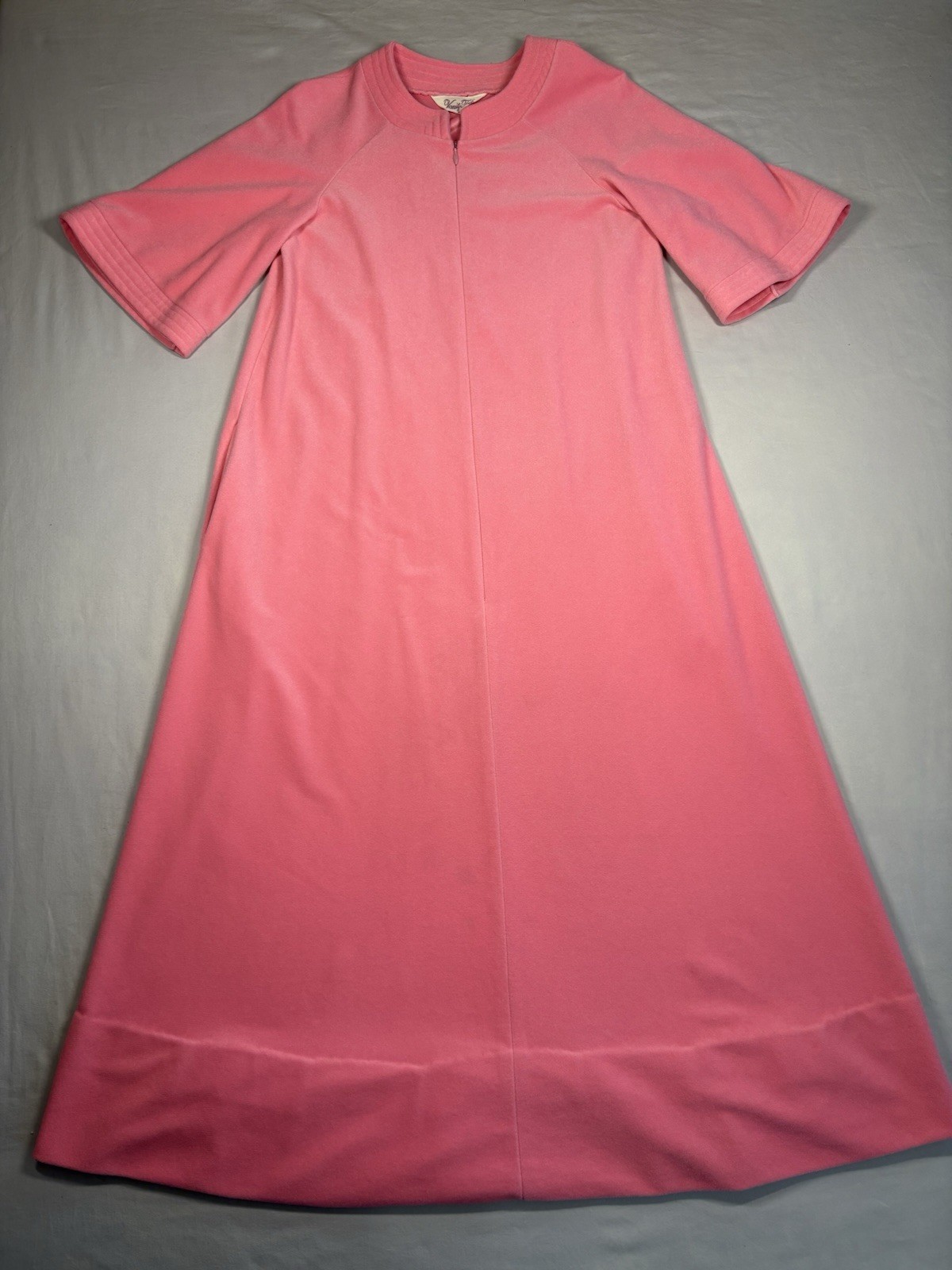 1970s Vanity Fair Velvet Fleece Pink House Coat Vintage Robe Long Women’s M USA