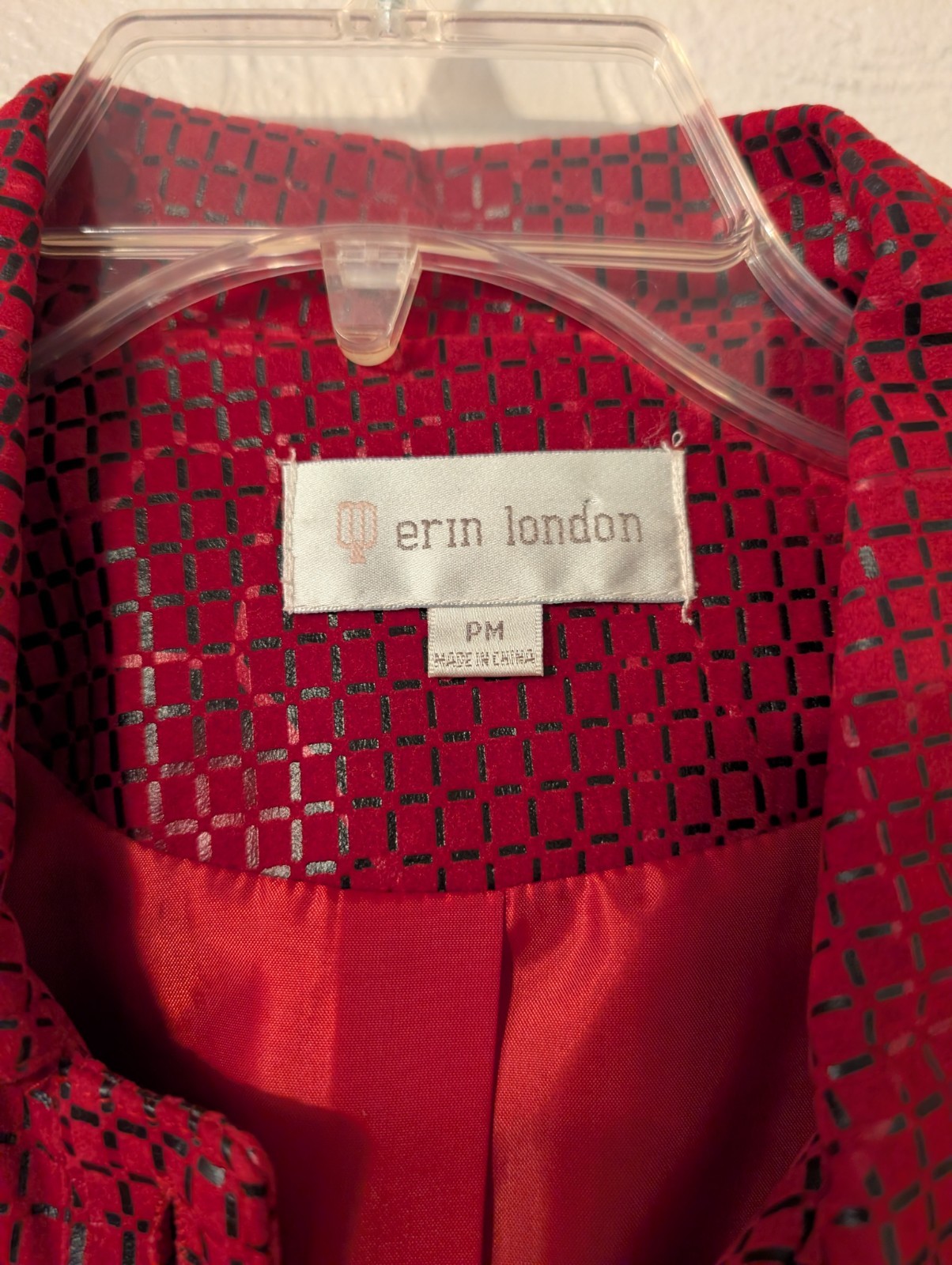 Vtg womens jacket PM (petite medium), red and black ERIN LONDON
