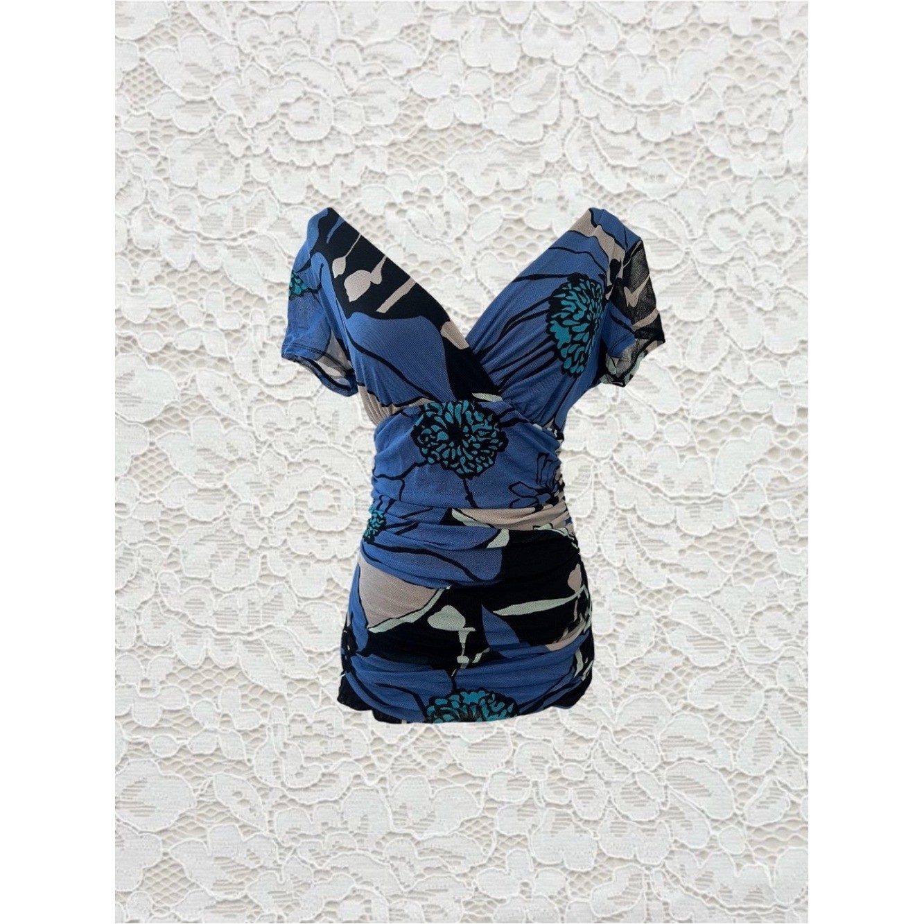 vintage blue floral print babydoll short sleeve top with ruched sides
