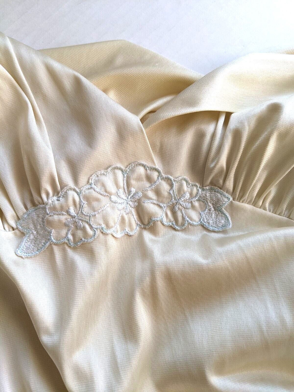 Satin NIGHTGOWN Size Medium Greek Goddess Pale Yellow Nylon with Bust Applique