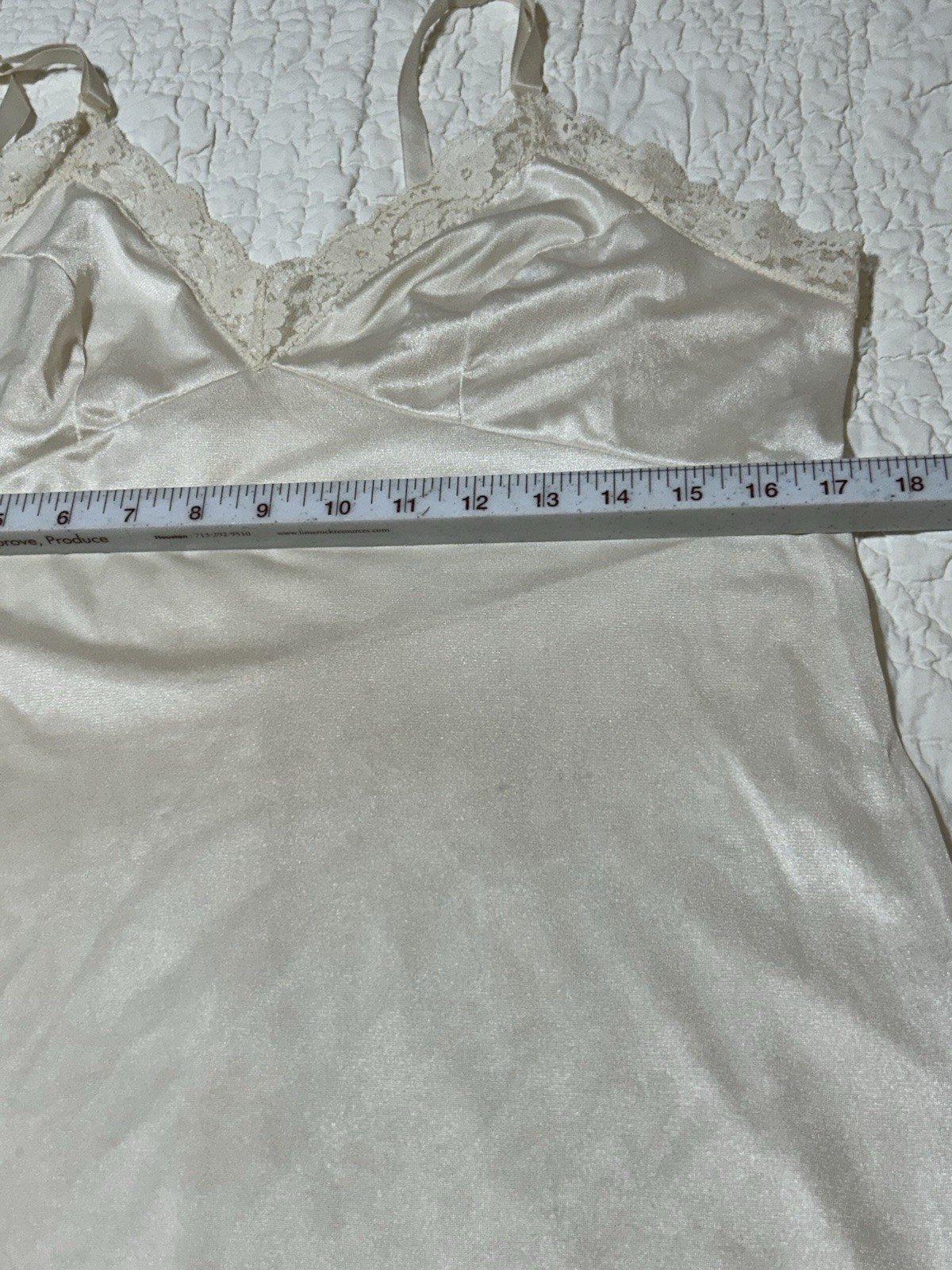VTG Vanity Fair Size 36 Slip Nylon Full Dress Lingerie USA Cream Lace 40” Long