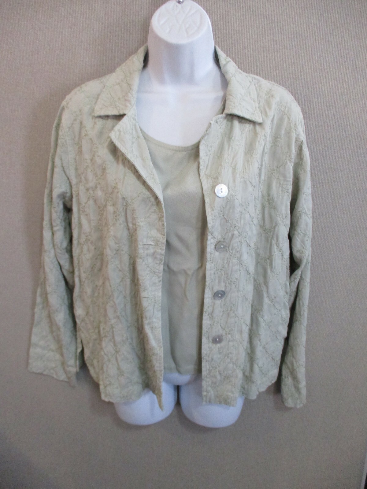 VTG Amanda Gray Shirt & Top Set Size Medium Tencel Embroidered Button Up NWT