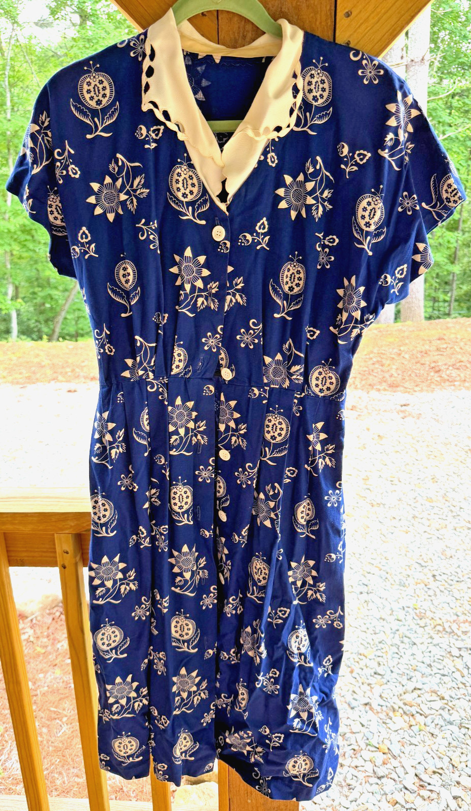 Vintage 1940s Blue Floral Print Dress Lace Collar Short Sleeve Retro Classic!