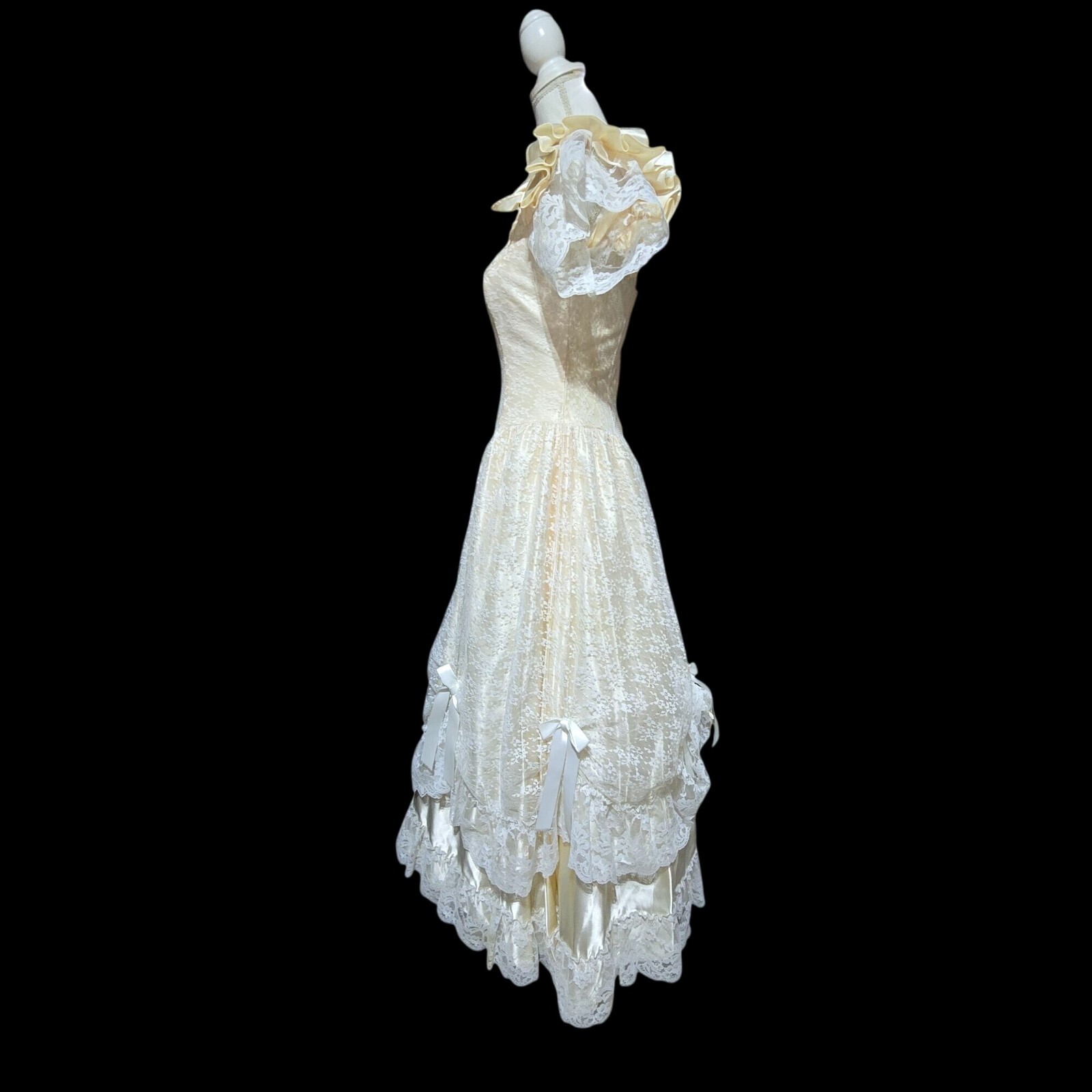 Vtg Flirtations Alfred Angelo Lace Puff Sleeve Wedding Dress Sz 8 Ruffle Satin